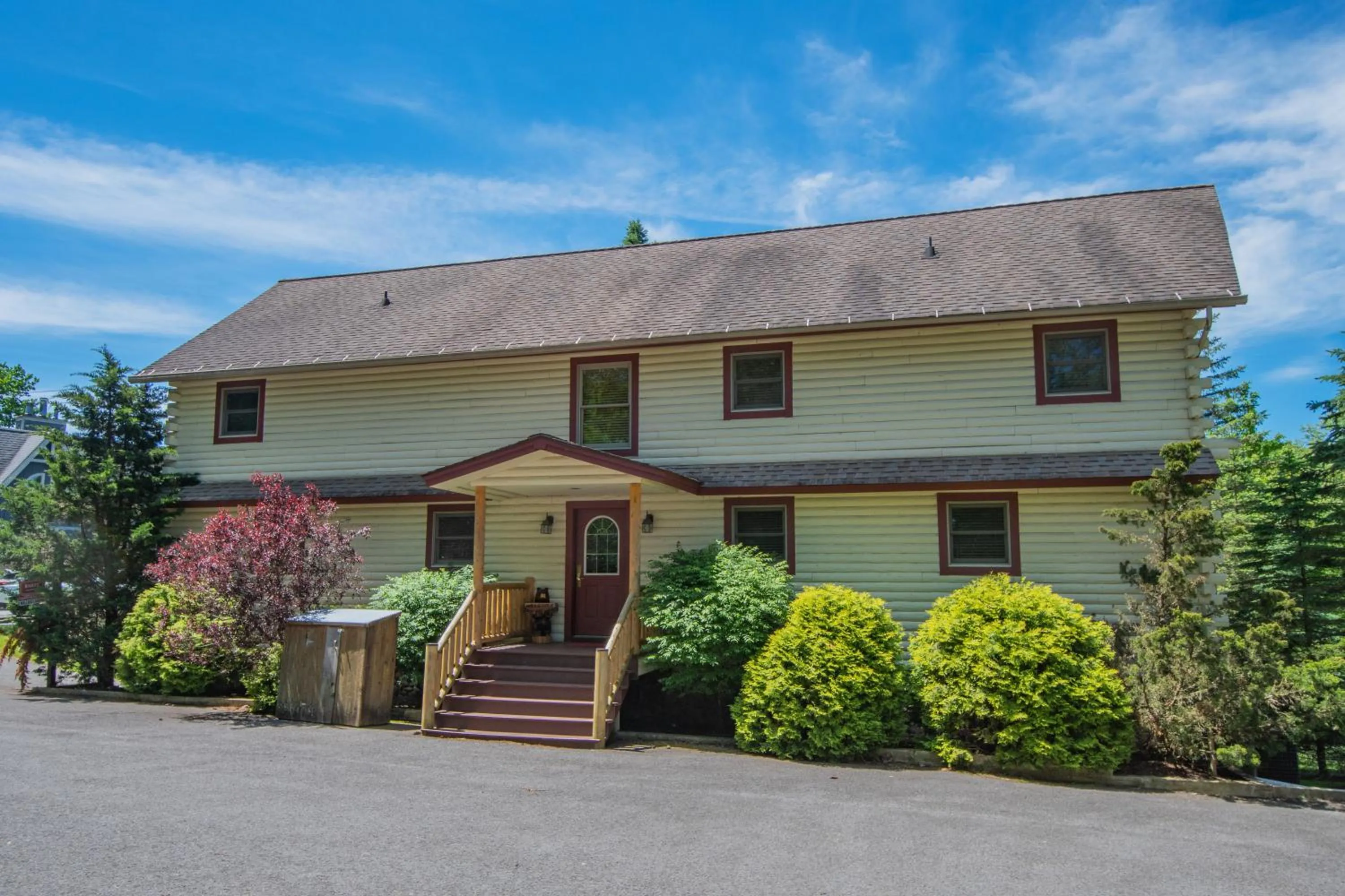 Property building in Mallard Landing