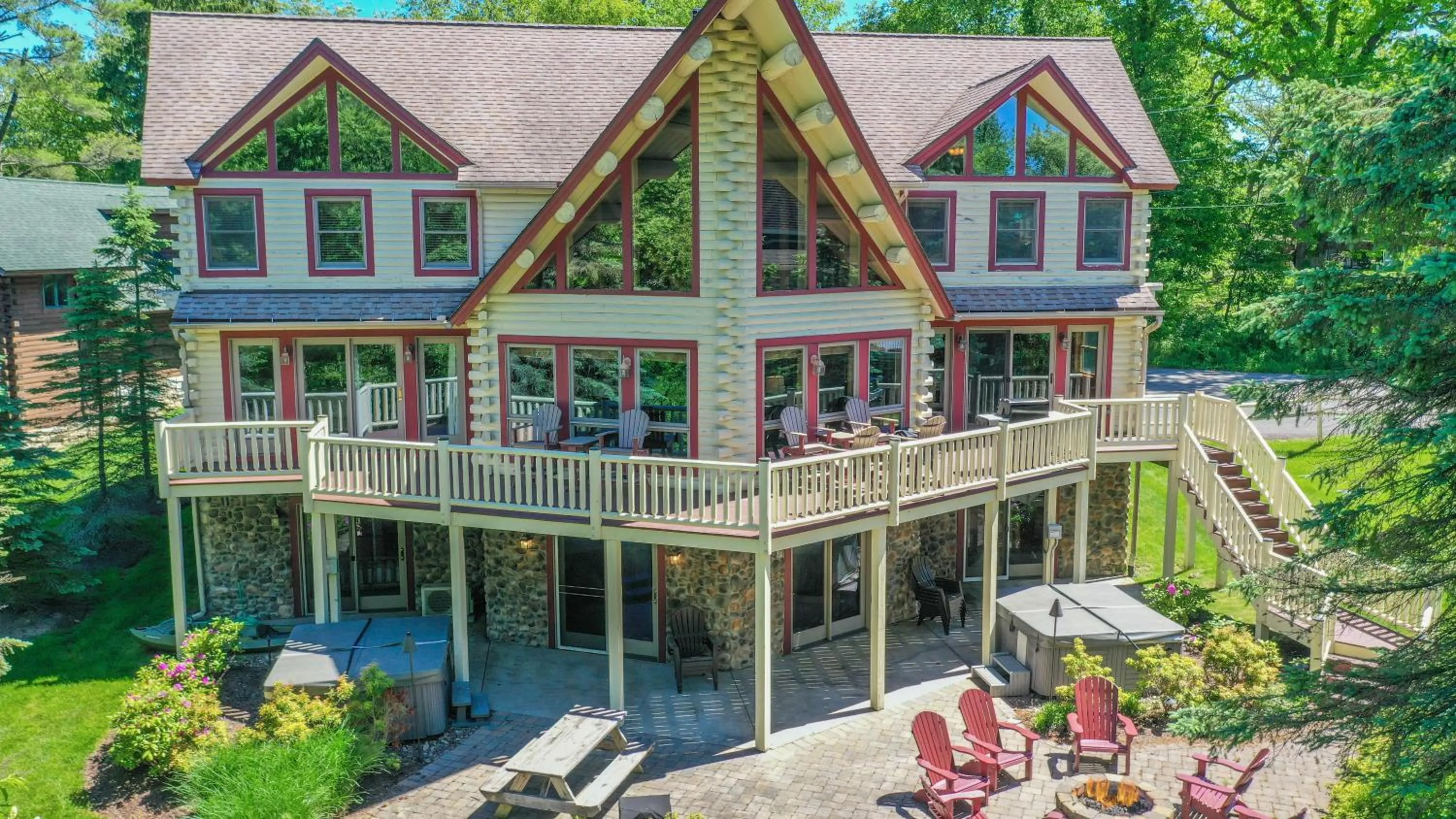 Property building in Mallard Landing