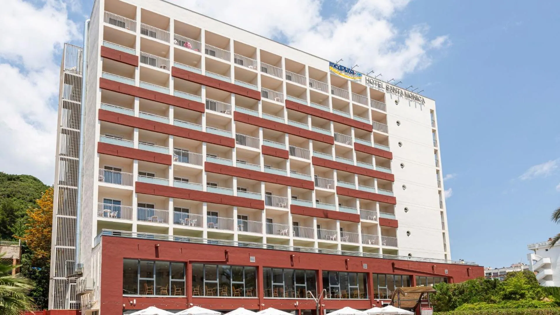 Property building in Medplaya Hotel Santa Monica