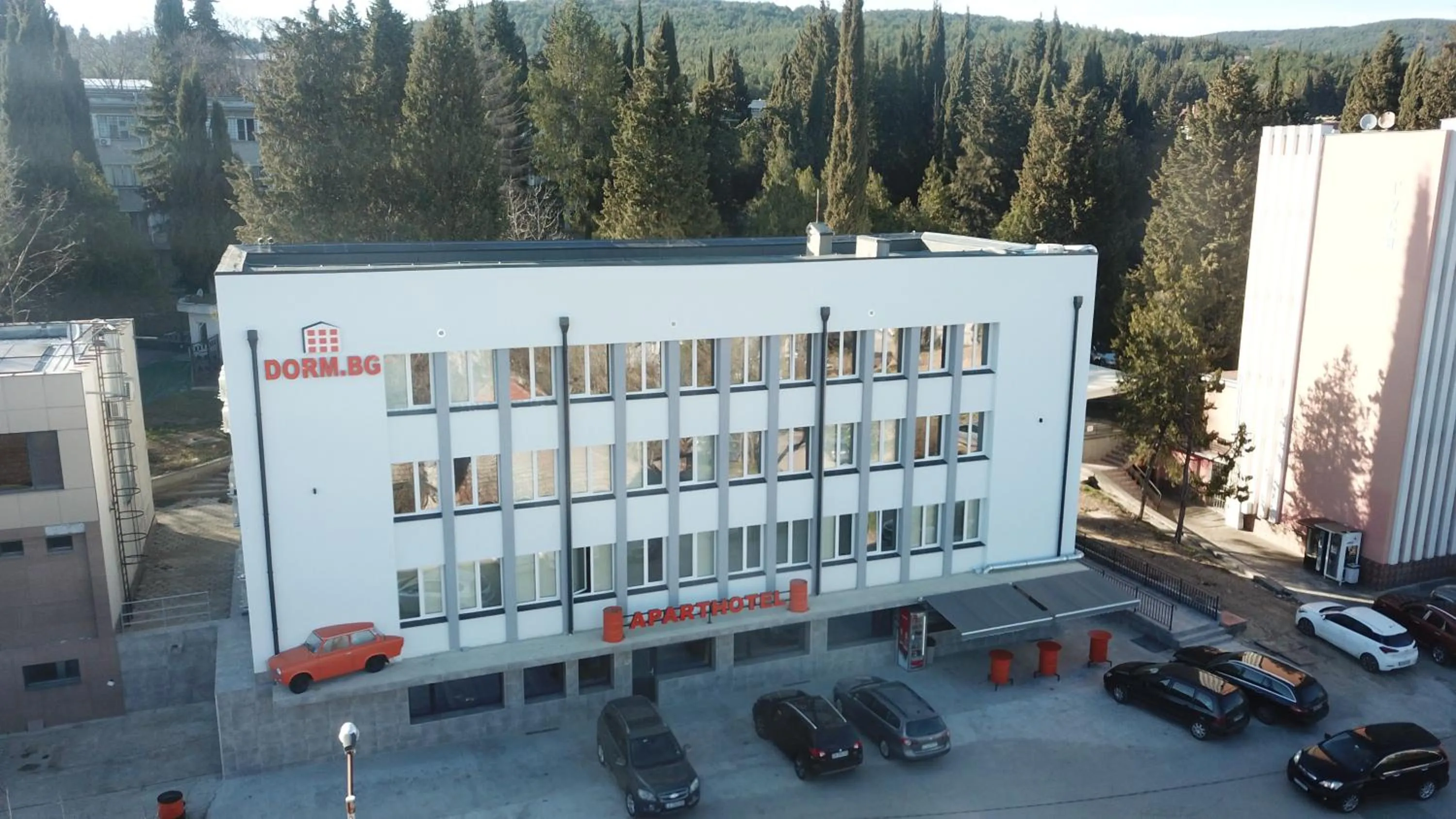 Property building in DORM BG pet-friendly Aparthotel