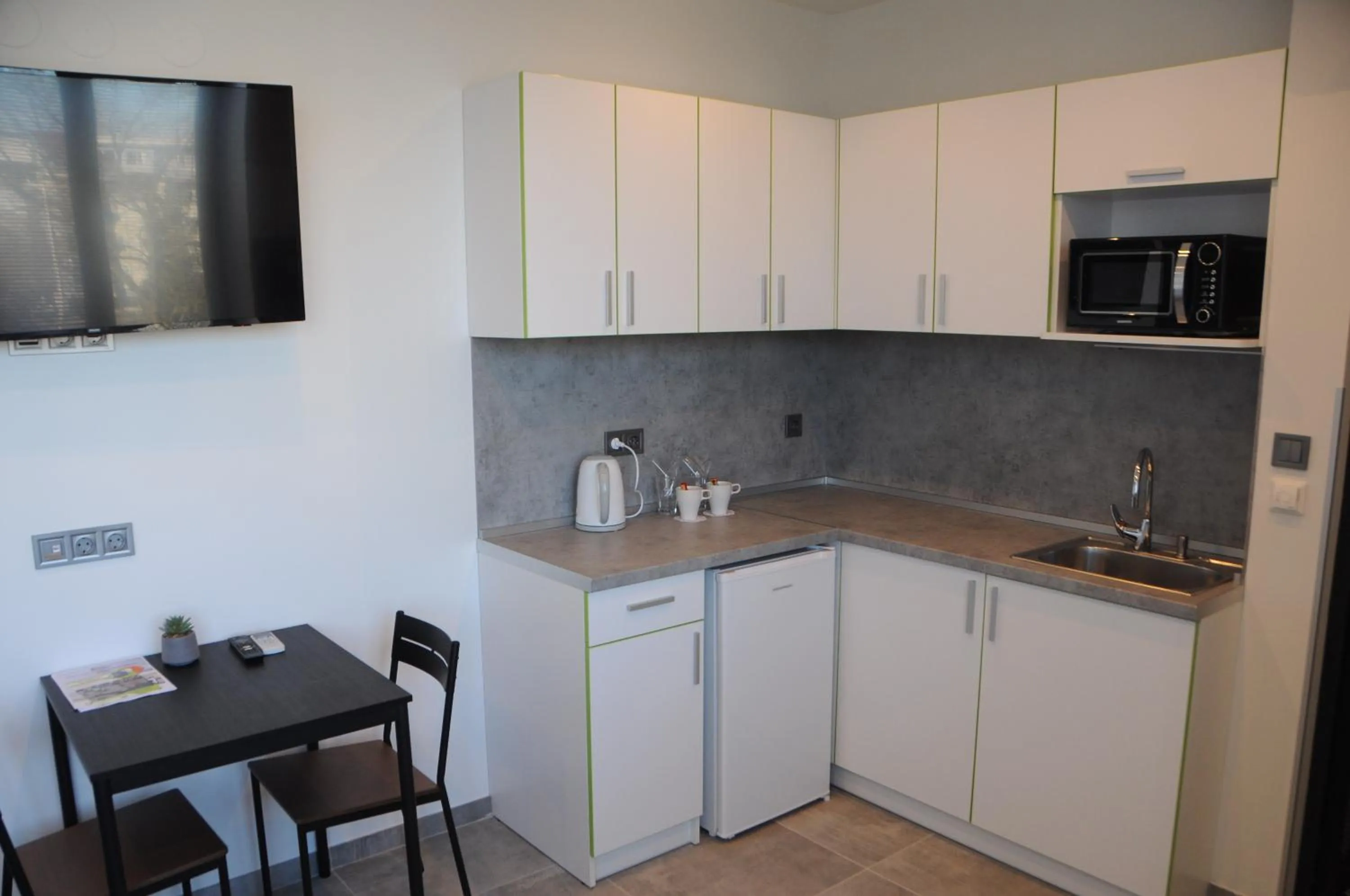 Kitchen or kitchenette in DORM BG pet-friendly Aparthotel