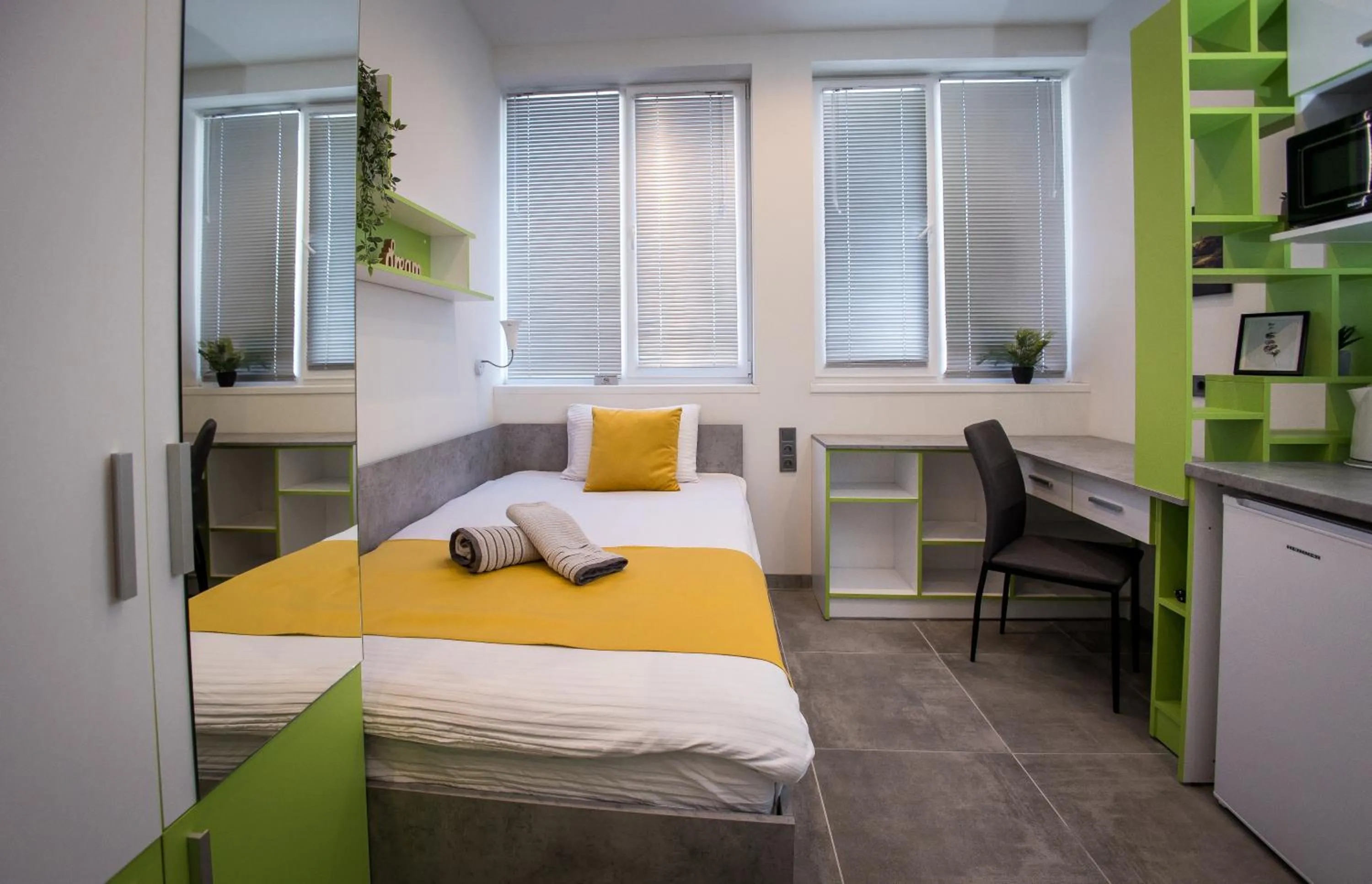 Photo of the whole room, Bed in DORM BG pet-friendly Aparthotel