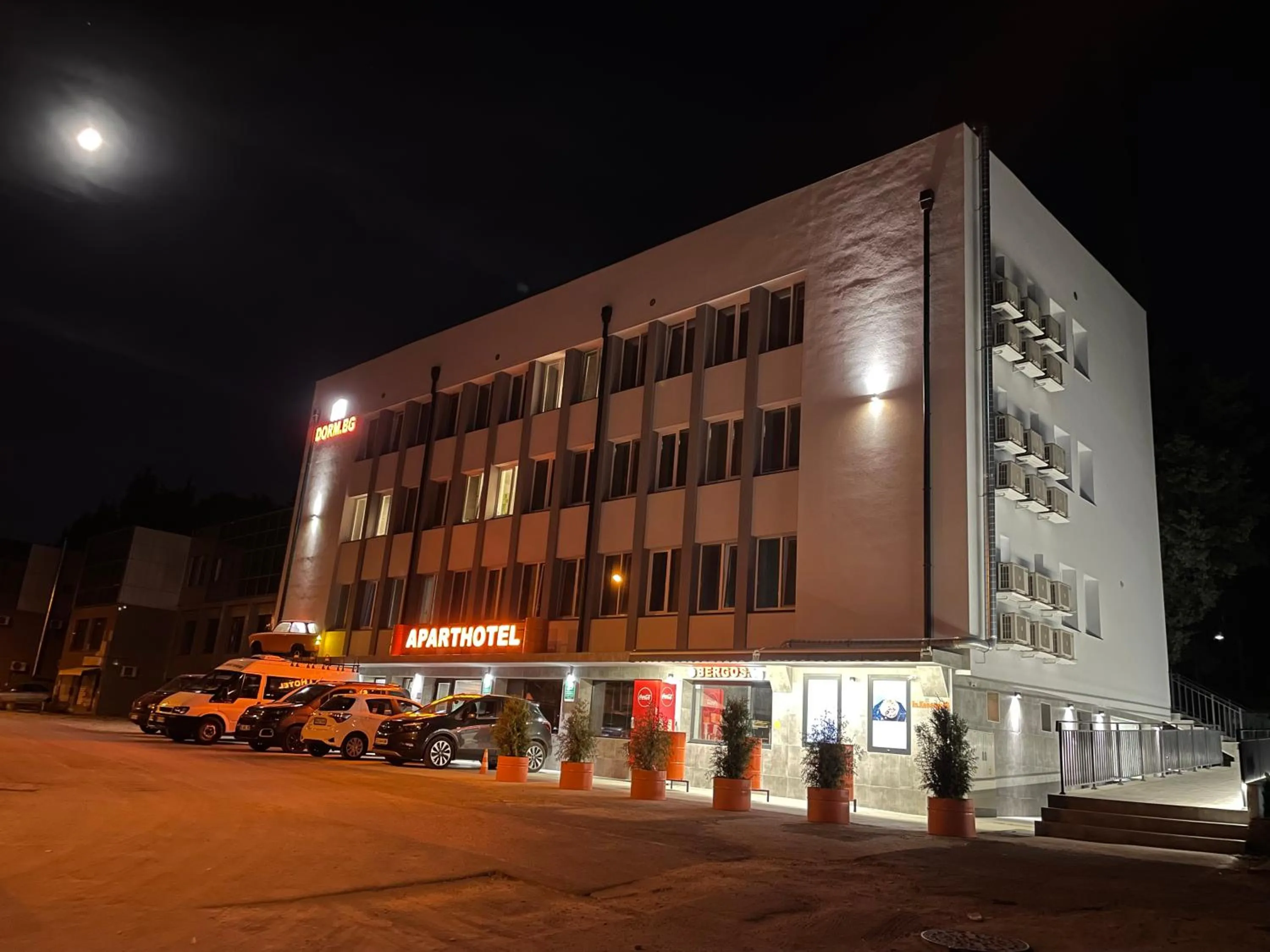 Property building in DORM BG pet-friendly Aparthotel