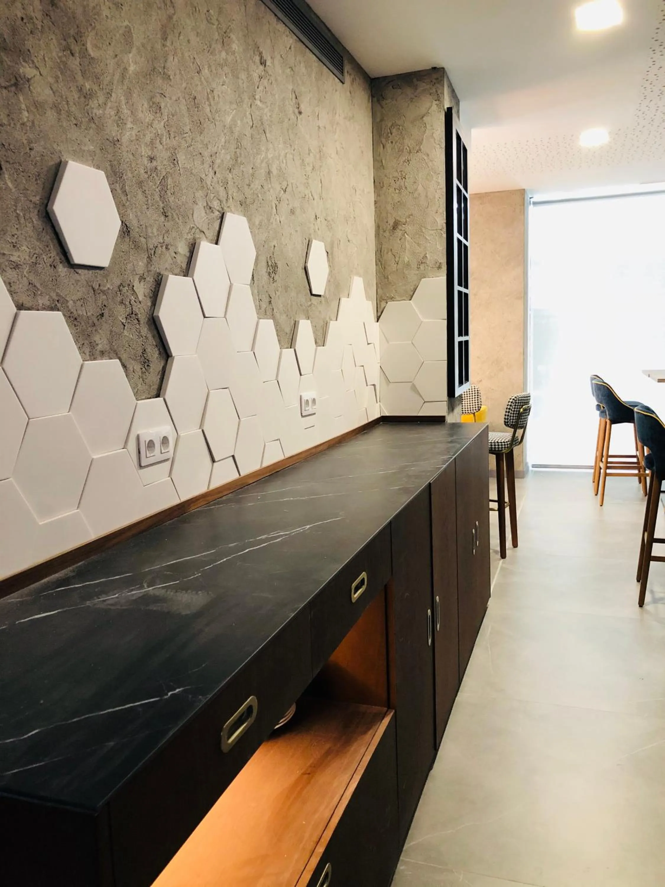 Breakfast in Hotel Lima - Adults Recommended