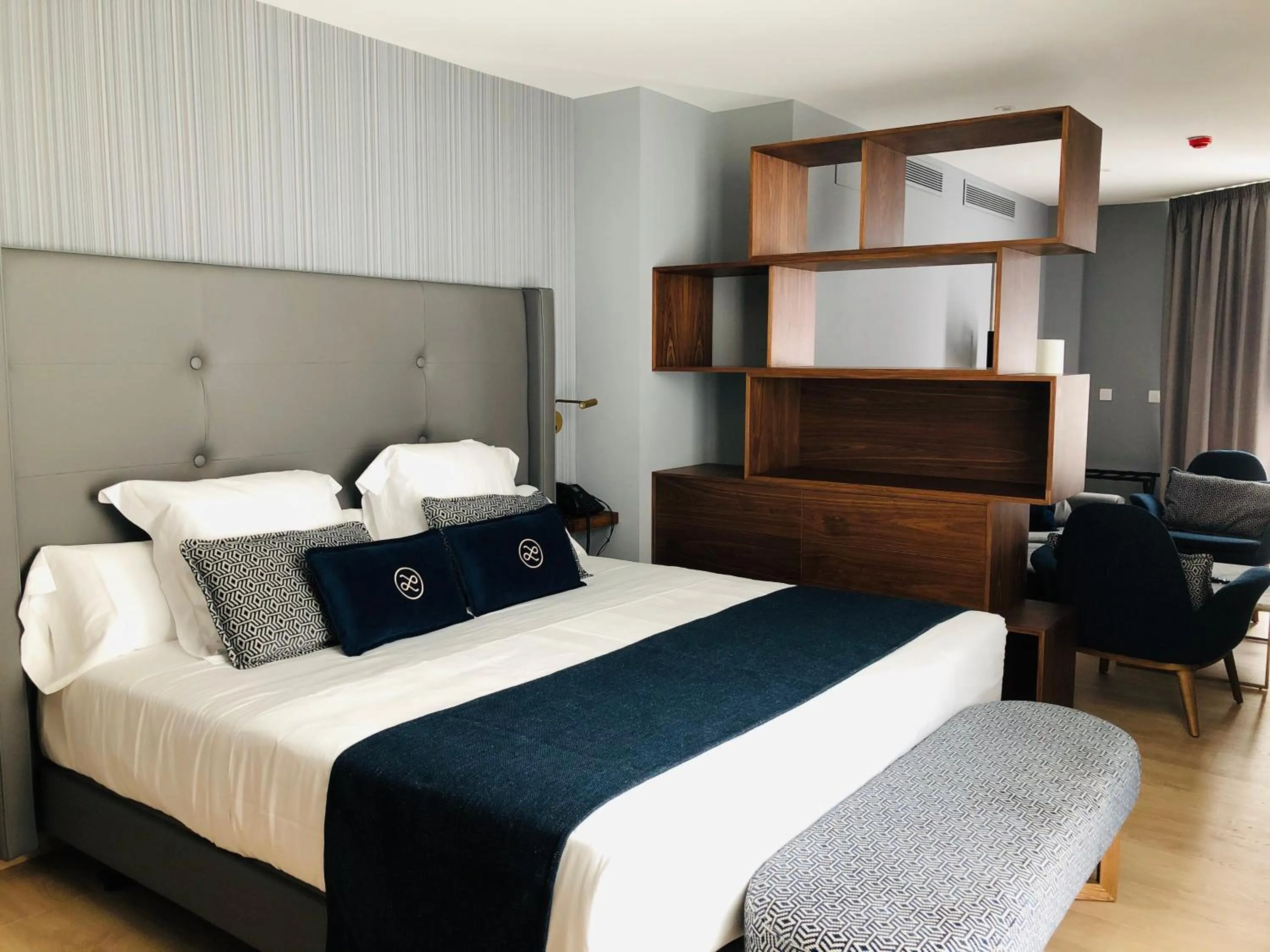 Photo of the whole room, Bed in Hotel Lima - Adults Recommended