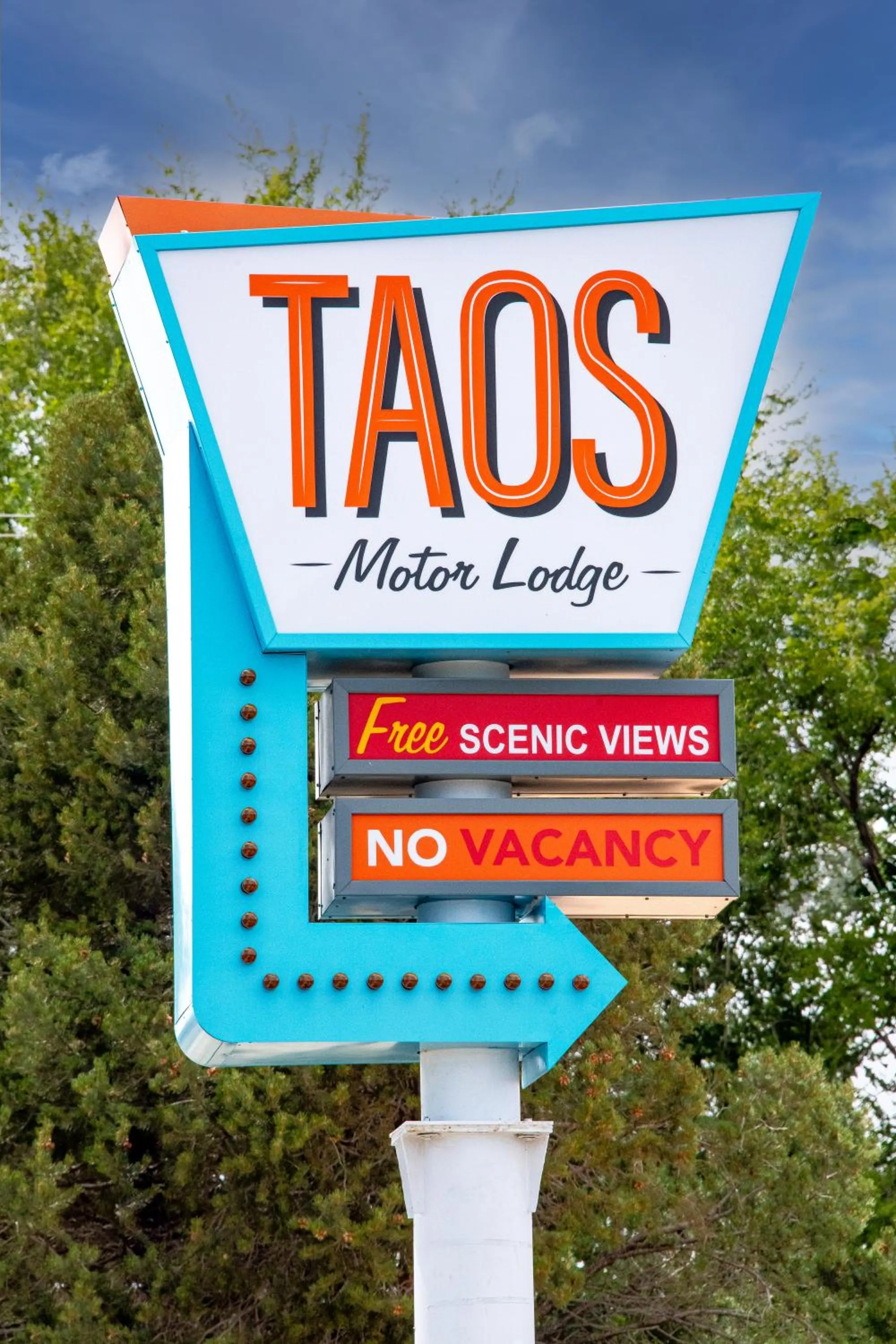 Property logo or sign in Taos Motor Lodge