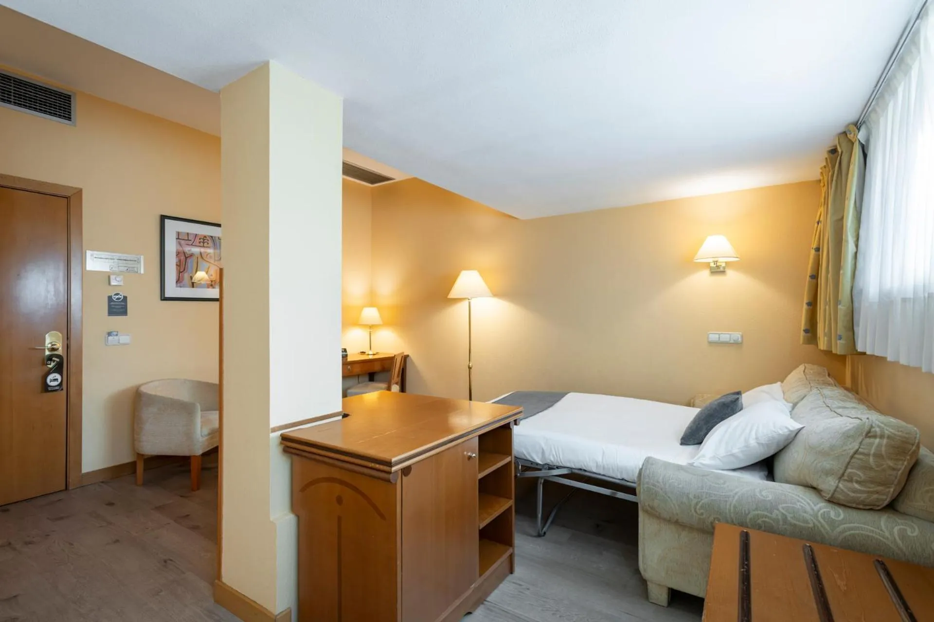 Photo of the whole room, Bed in Hotel Alda Río Tormes