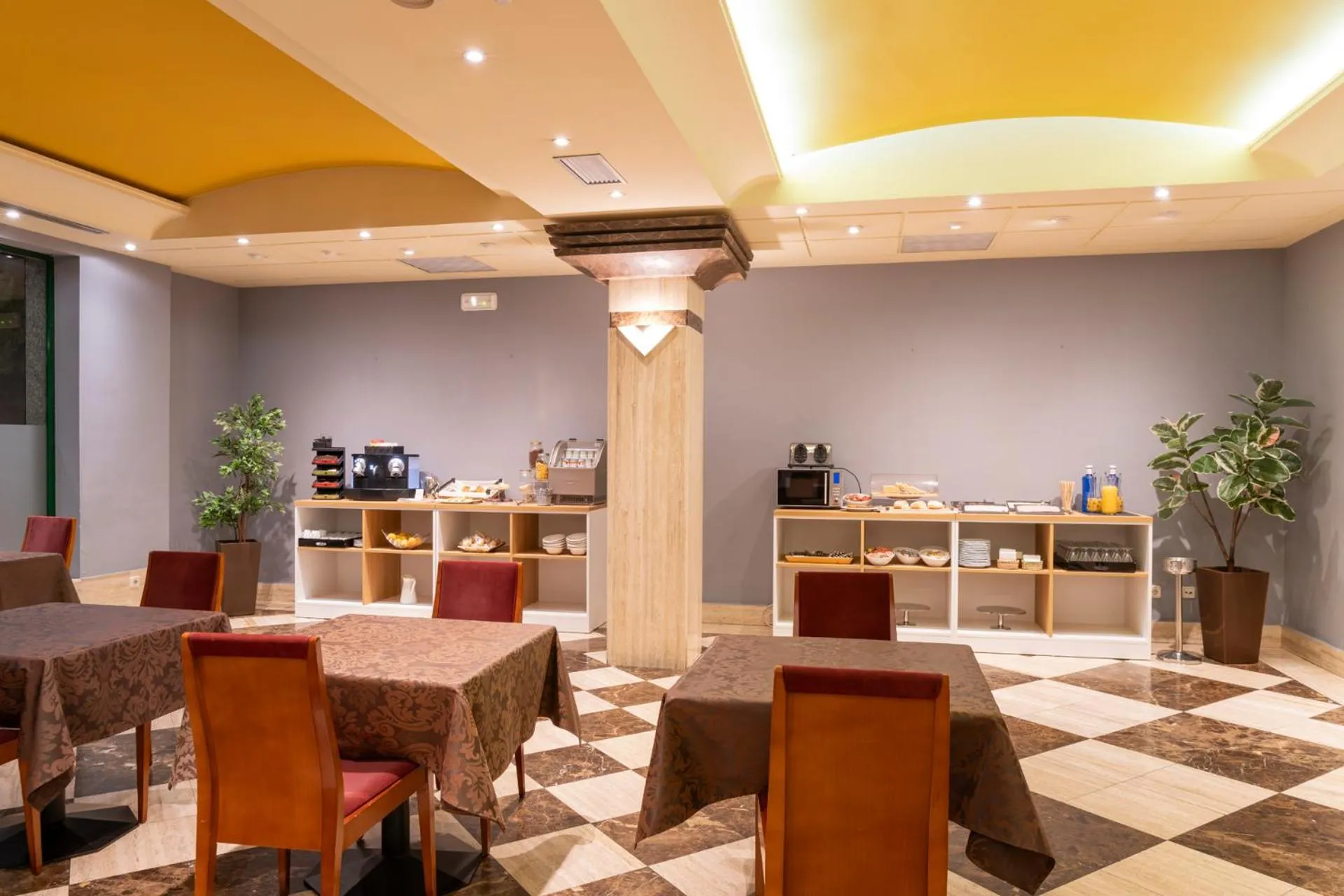 Coffee/tea facilities in Hotel Alda Río Tormes