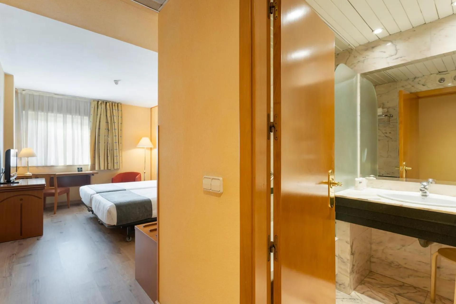 Photo of the whole room, Bed in Hotel Alda Río Tormes