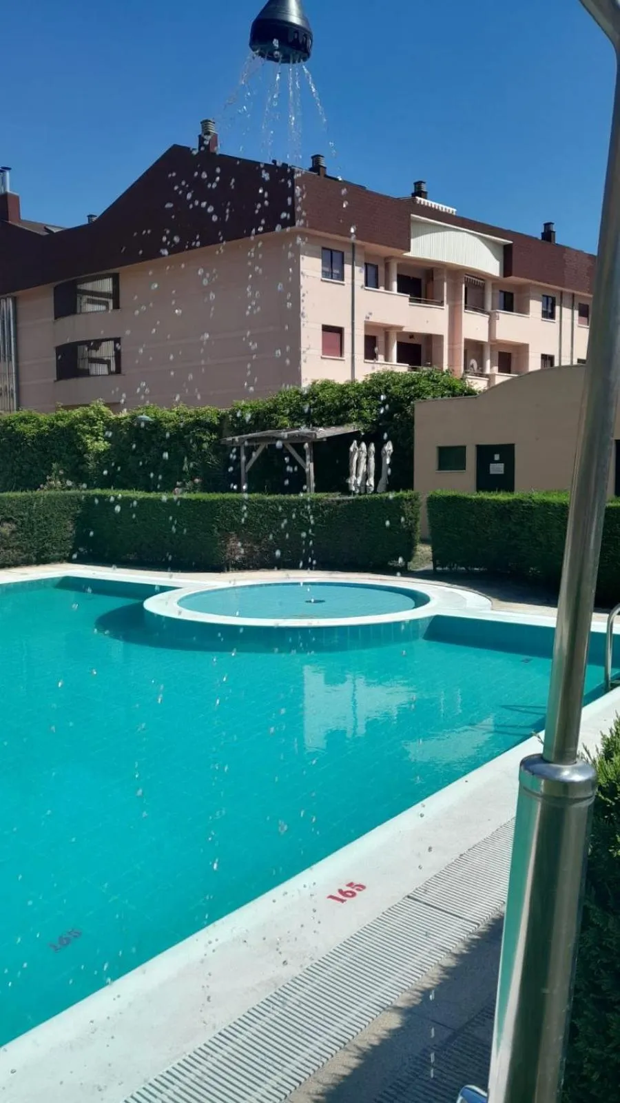 Swimming pool in Hotel Alda Río Tormes