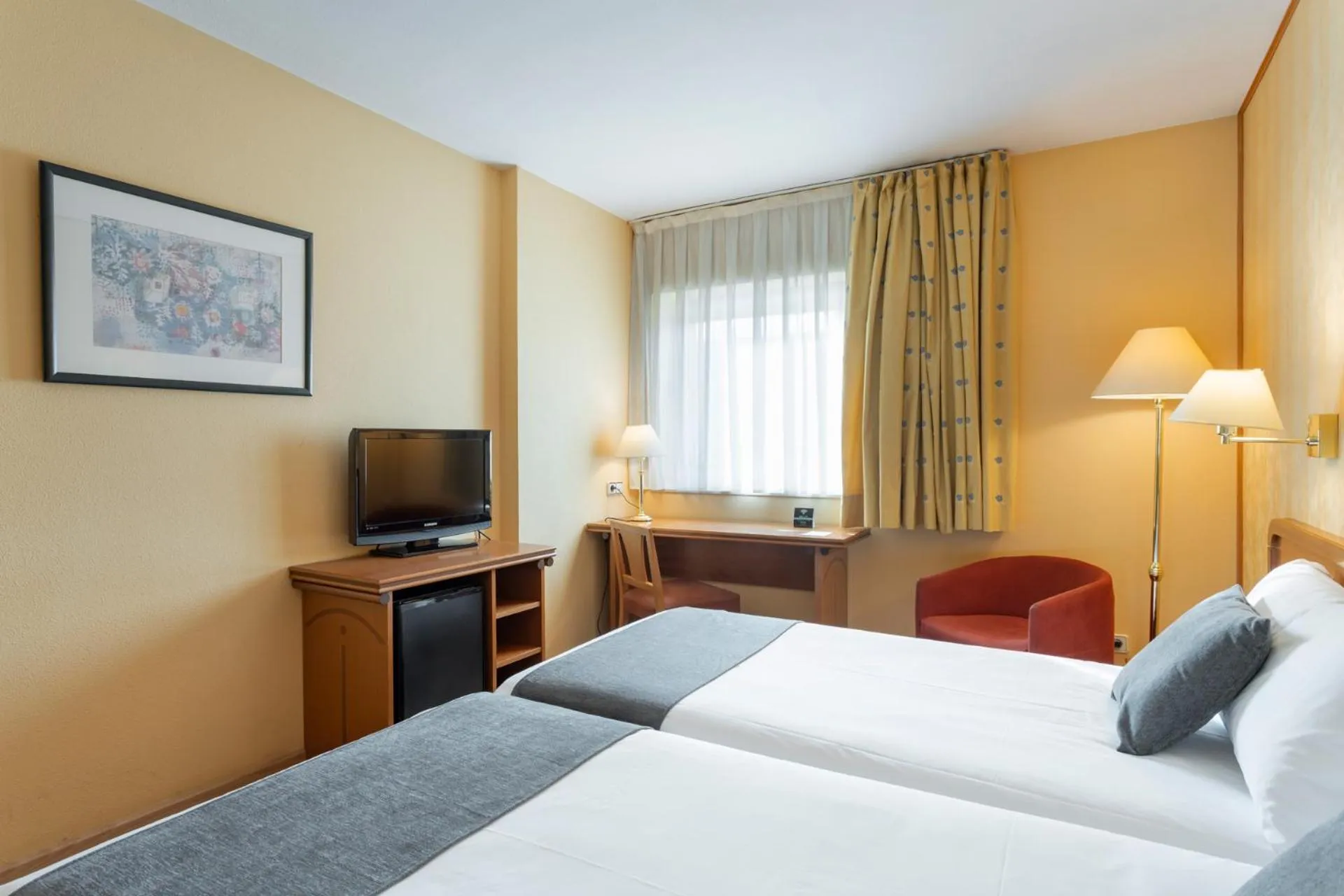 Photo of the whole room, Bed in Hotel Alda Río Tormes