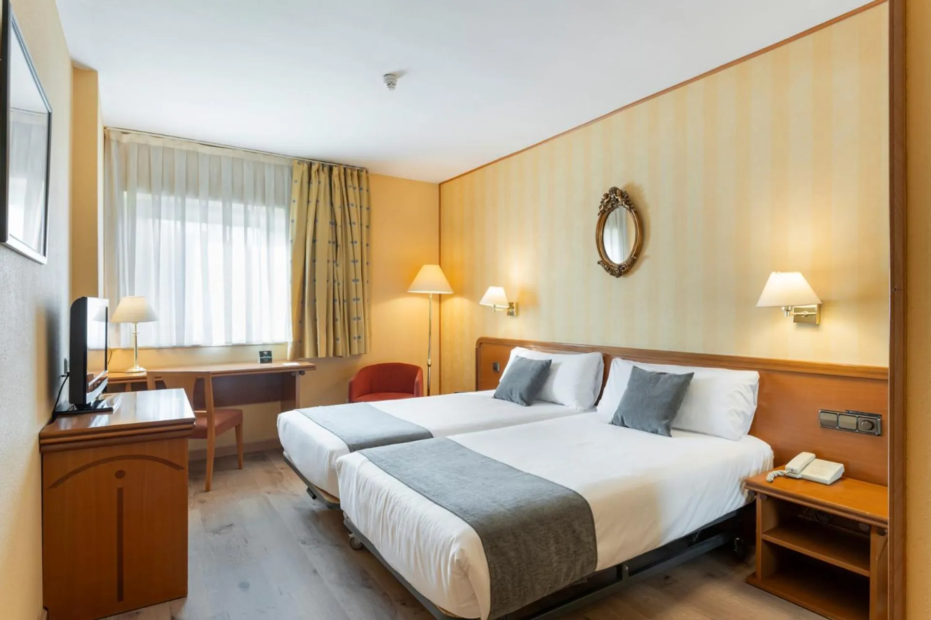 Photo of the whole room, Bed in Hotel Alda Río Tormes