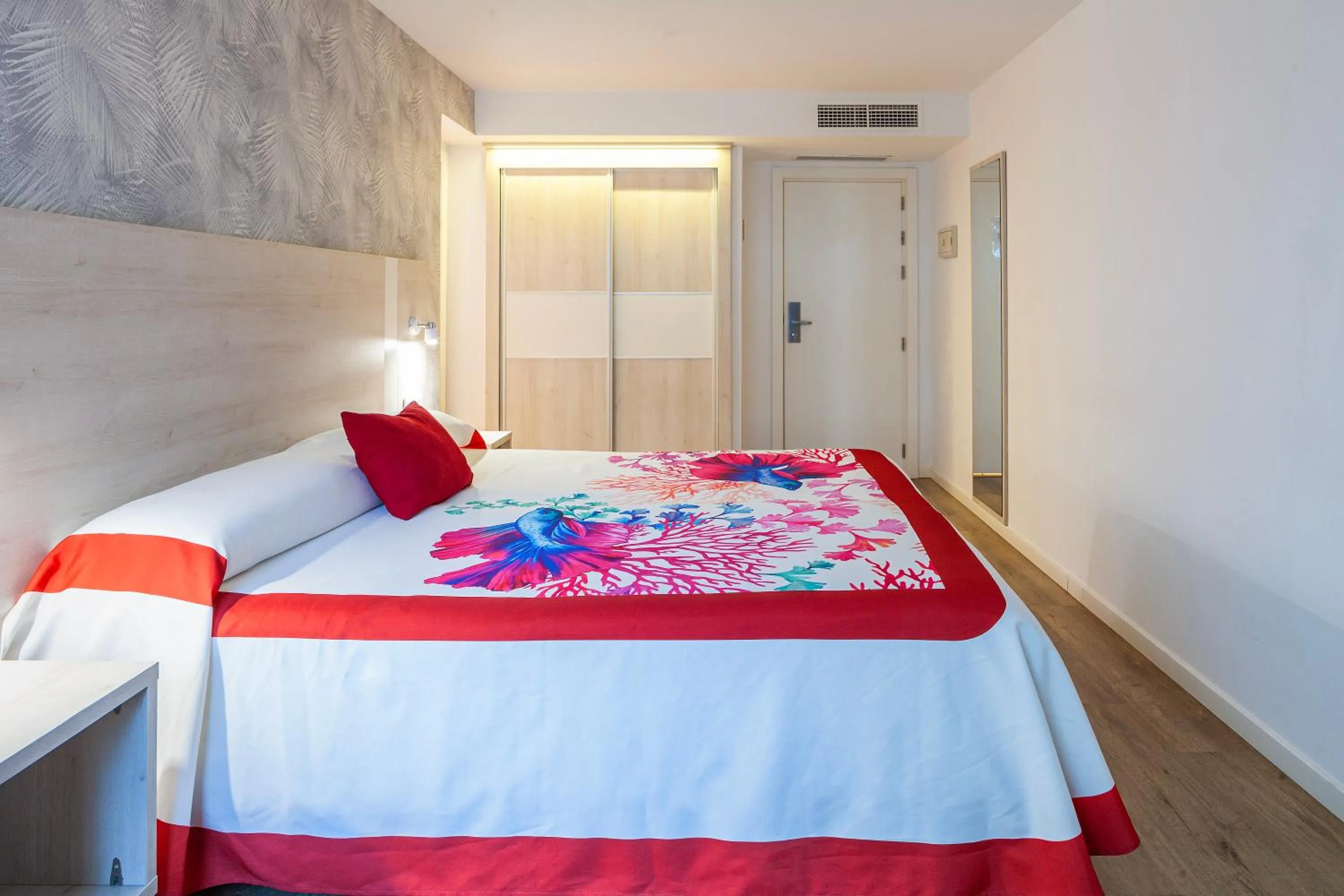 Bedroom, Bed in Hotel Alay - Adults Only Recommended