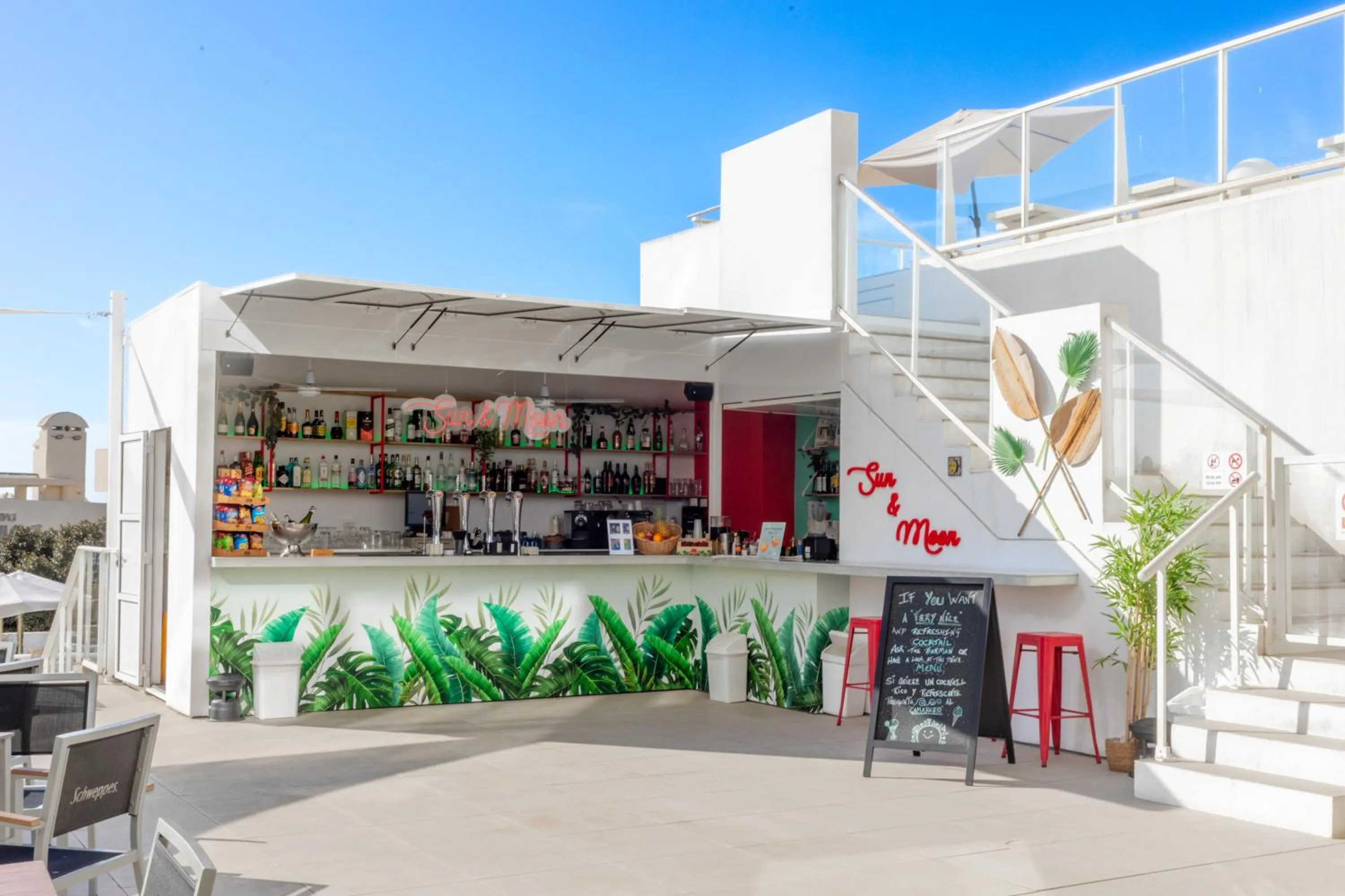 Lounge or bar in Hotel Alay - Adults Only Recommended