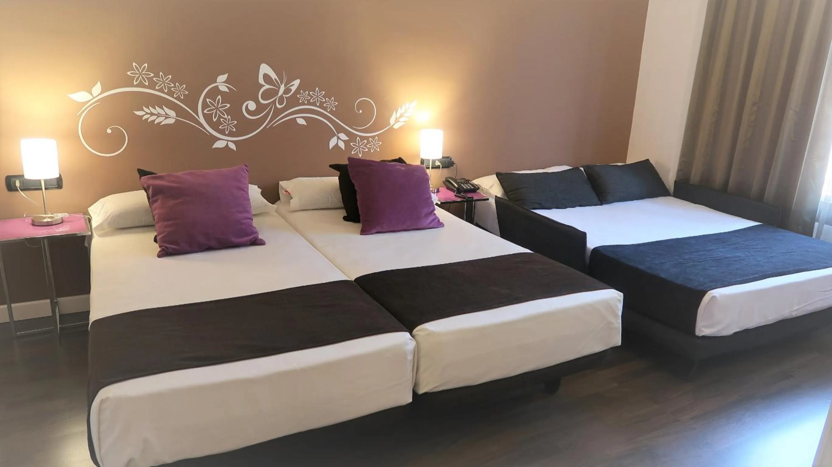 Off site, Bed in Hotel Teruel Plaza