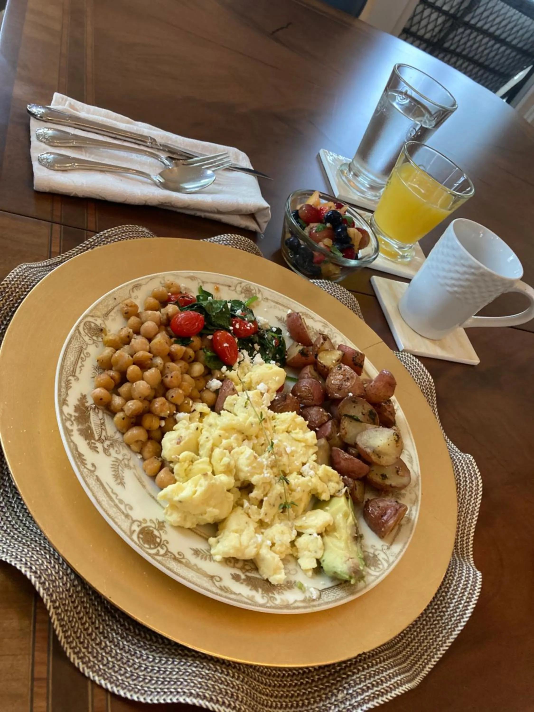 Food in Coppersmith Inn Bed And Breakfast