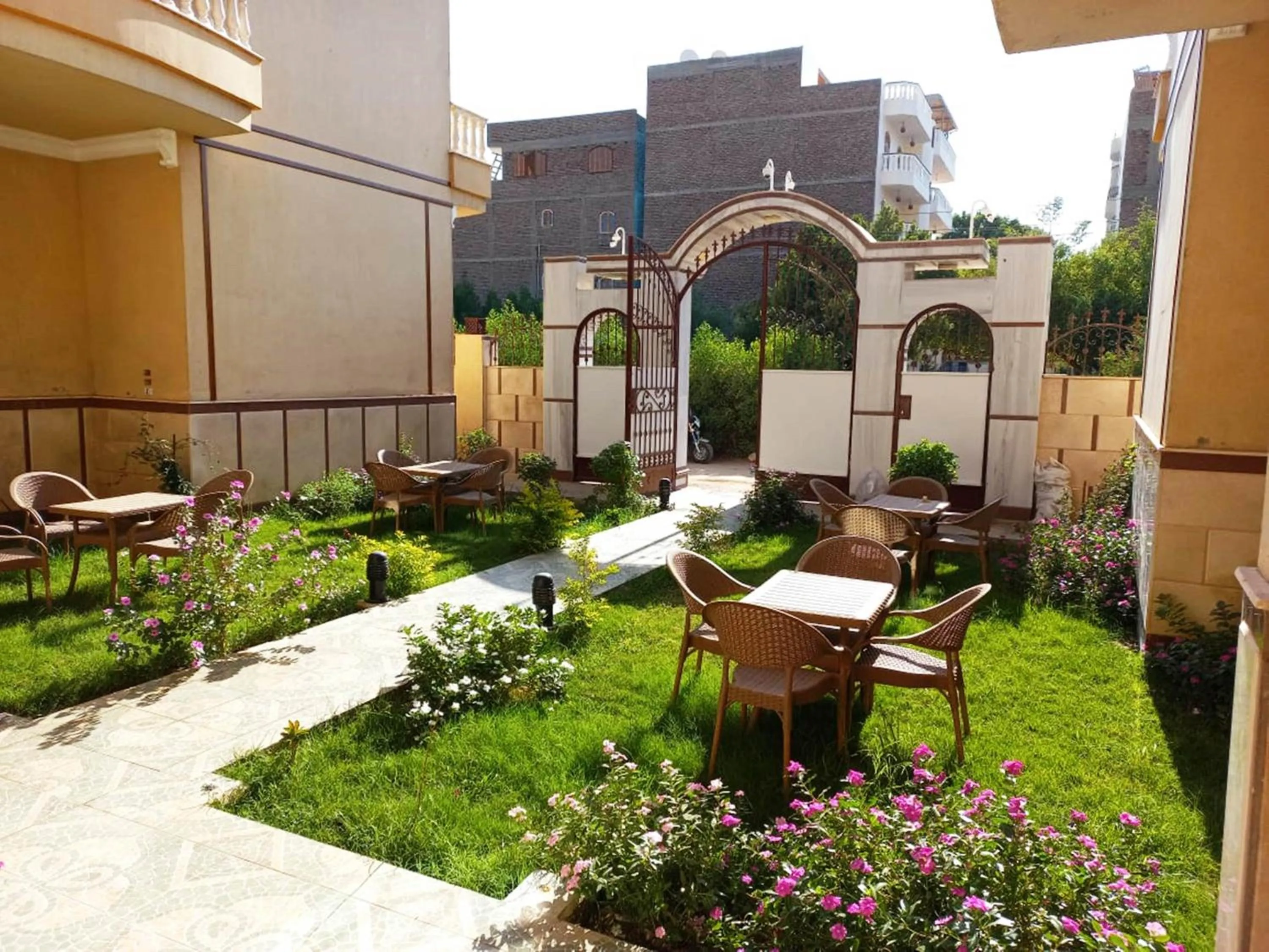 Mikhaila Guest House