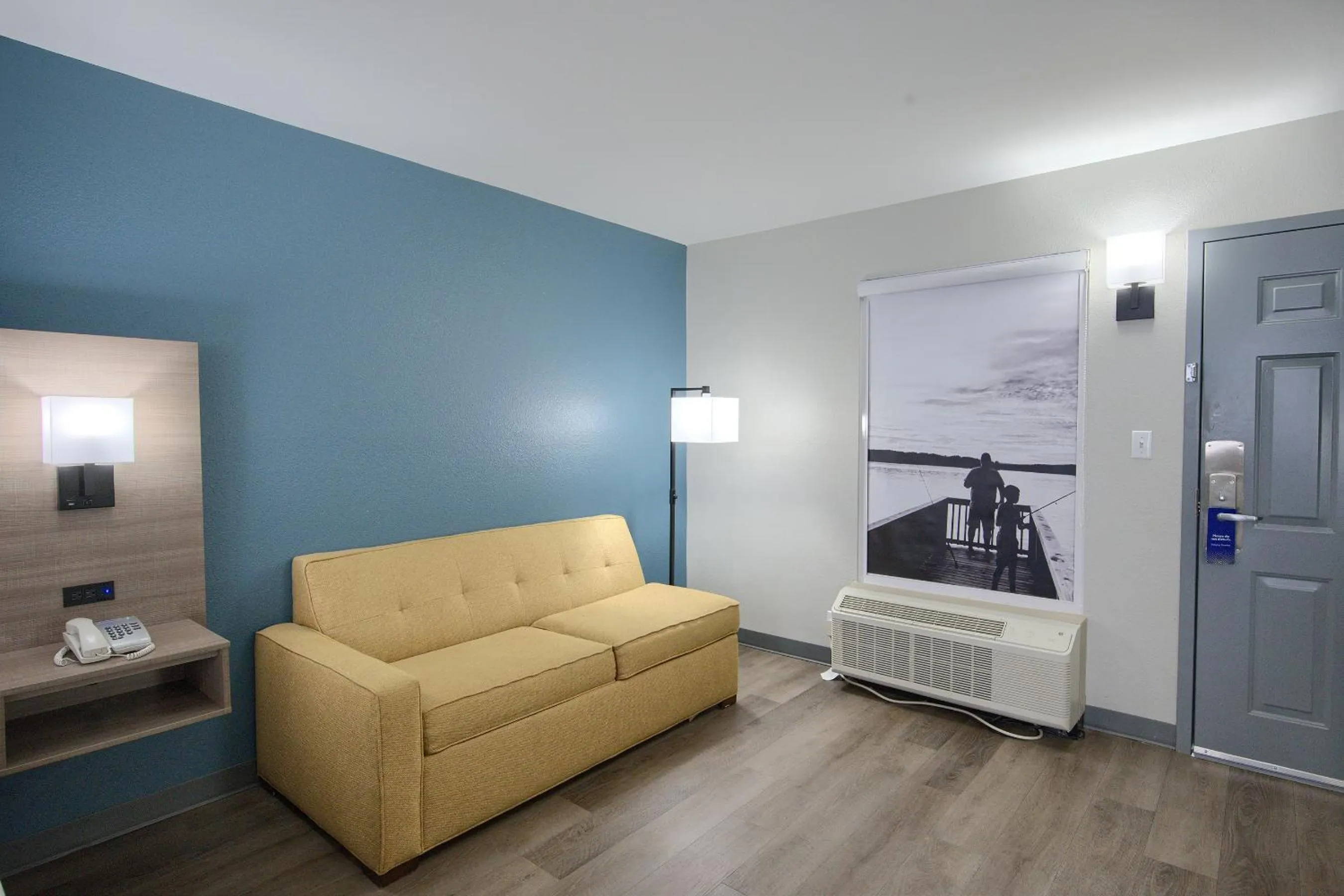 Seating area in Hot Springs Village Inn