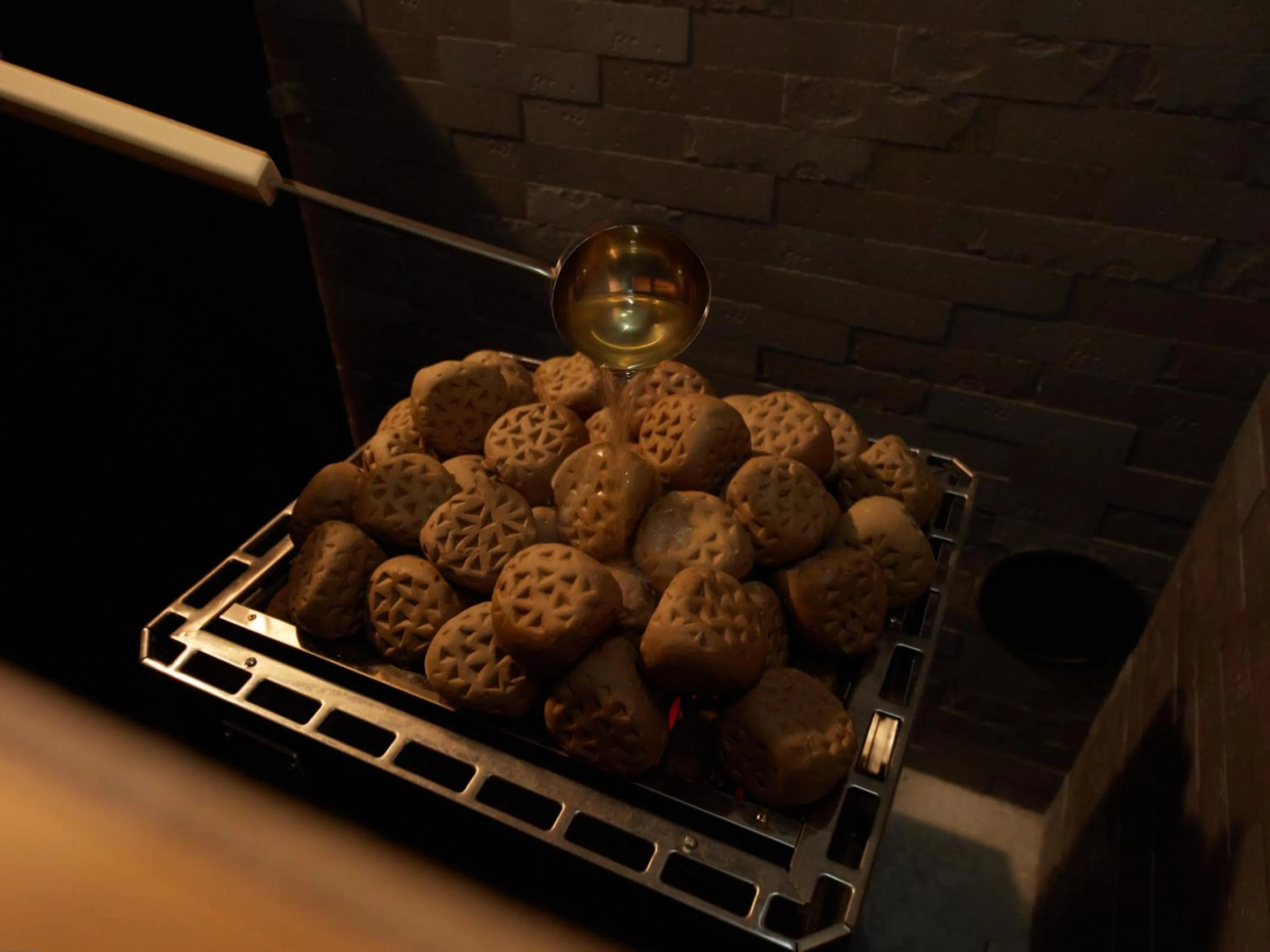 Sauna in Rembrandt Cabin & Spa Shimbashi - Caters to Men