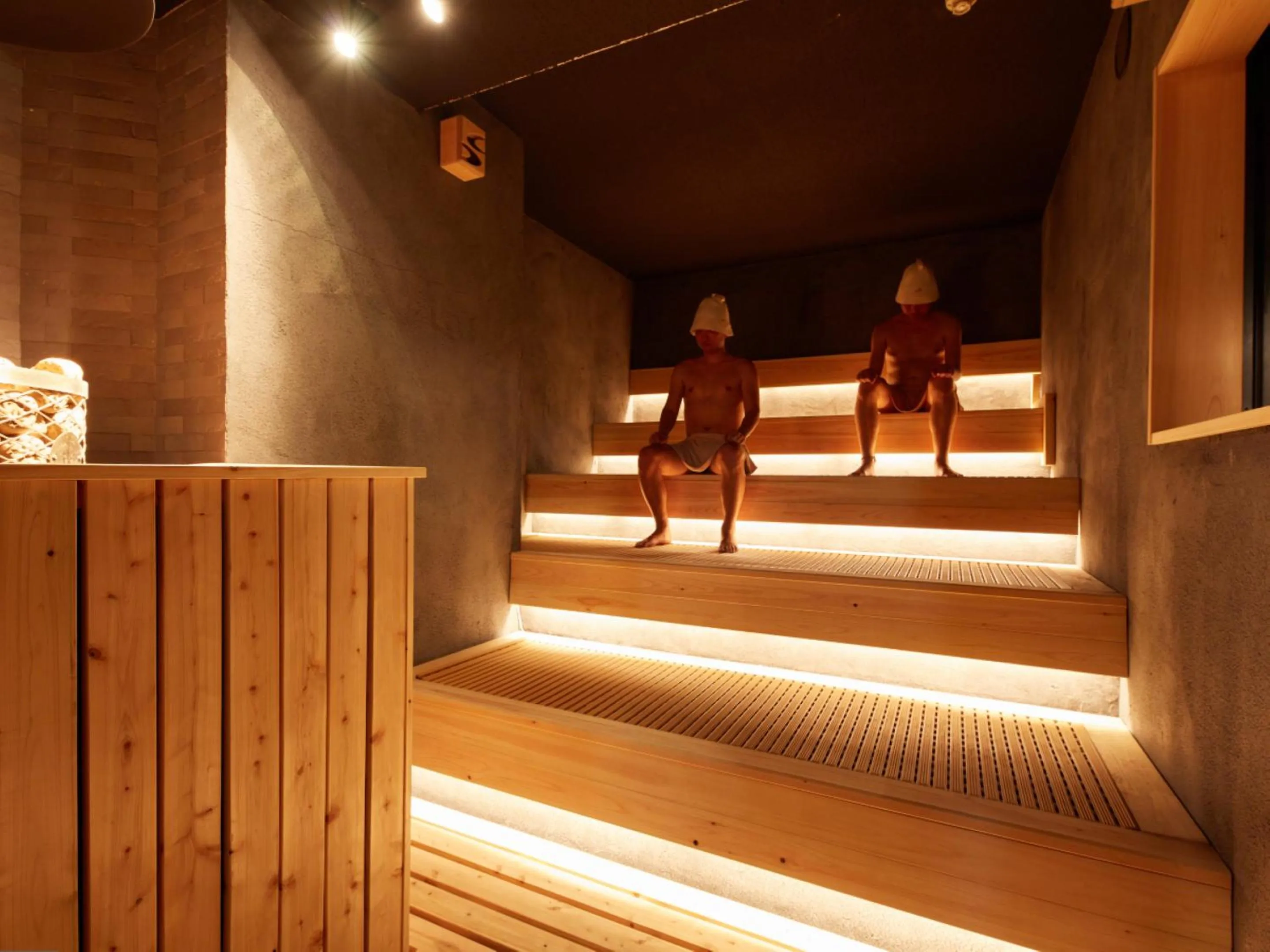 Sauna in Rembrandt Cabin & Spa Shimbashi - Caters to Men