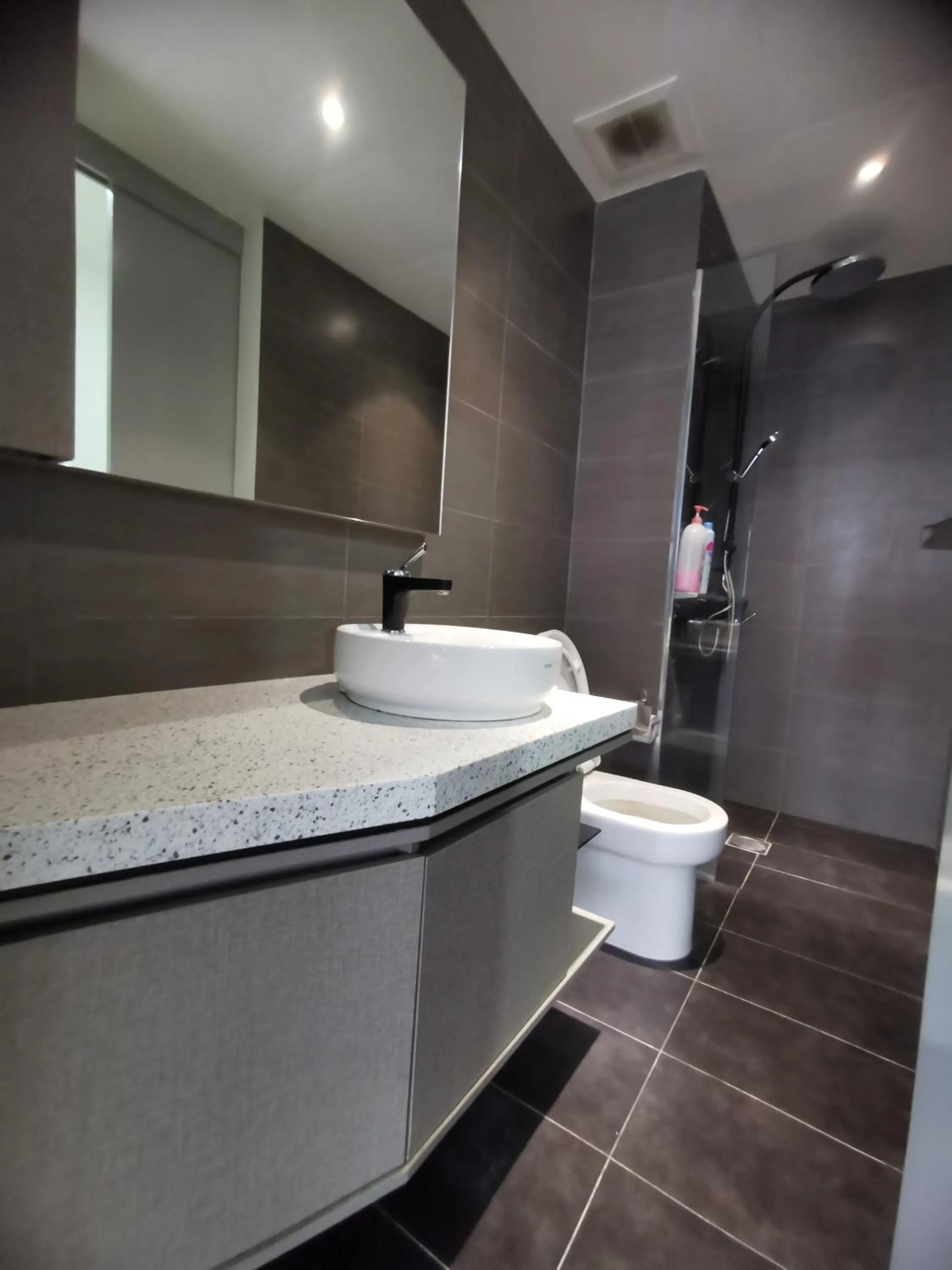 Expressionz Professional Suites by AURORA SUMMER SUITES