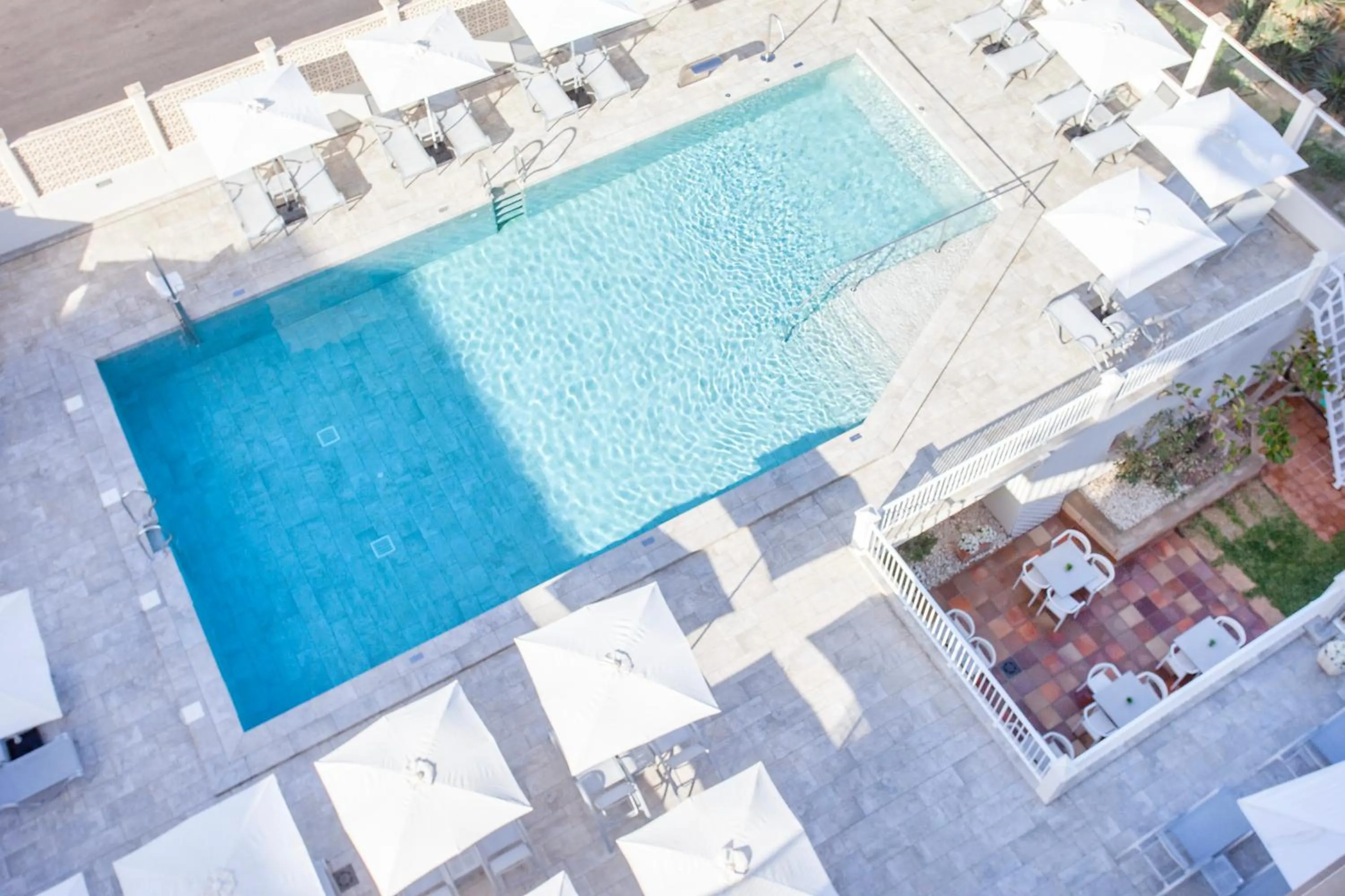 Pool view in BQ Apolo Hotel