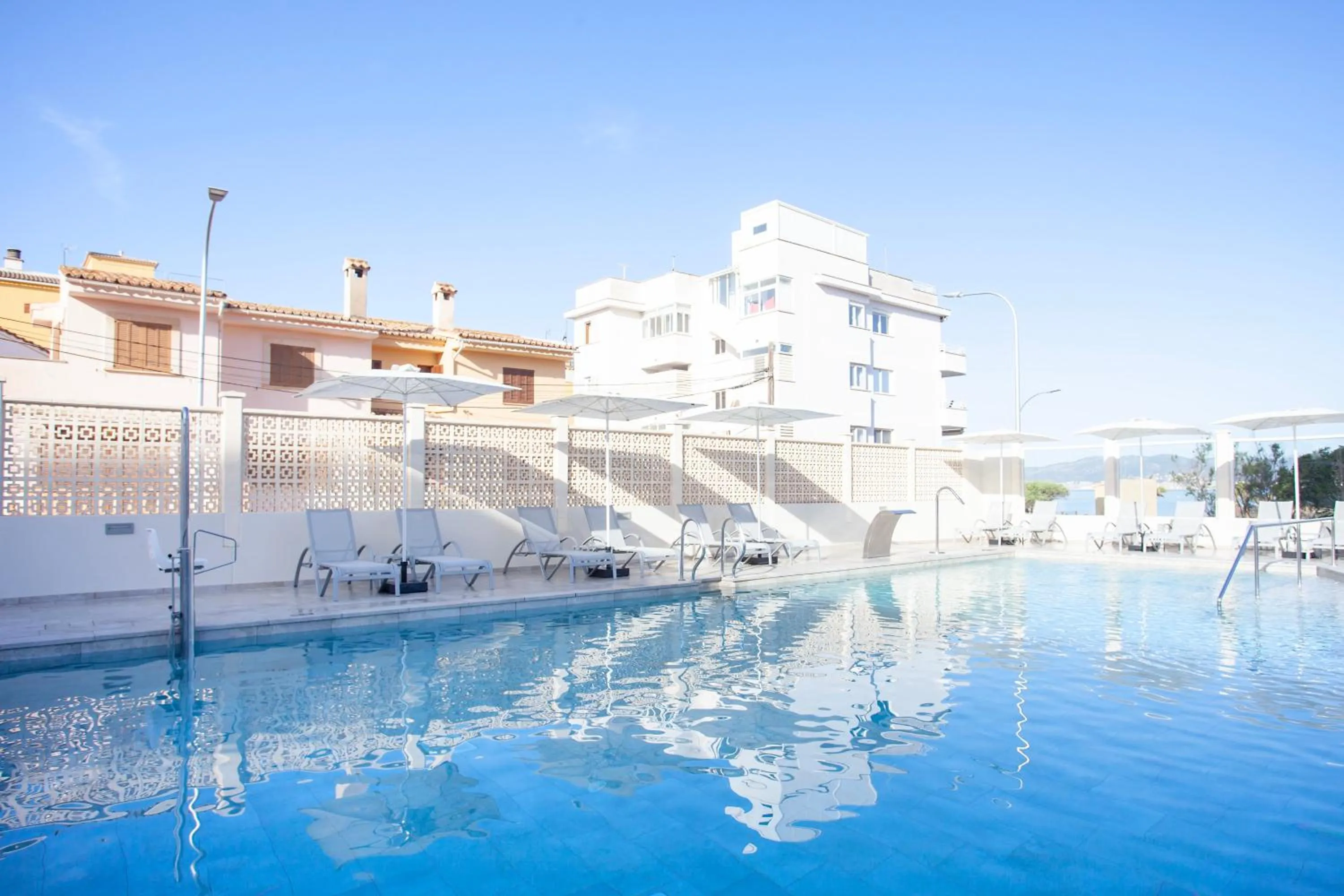 Swimming pool in BQ Apolo Hotel