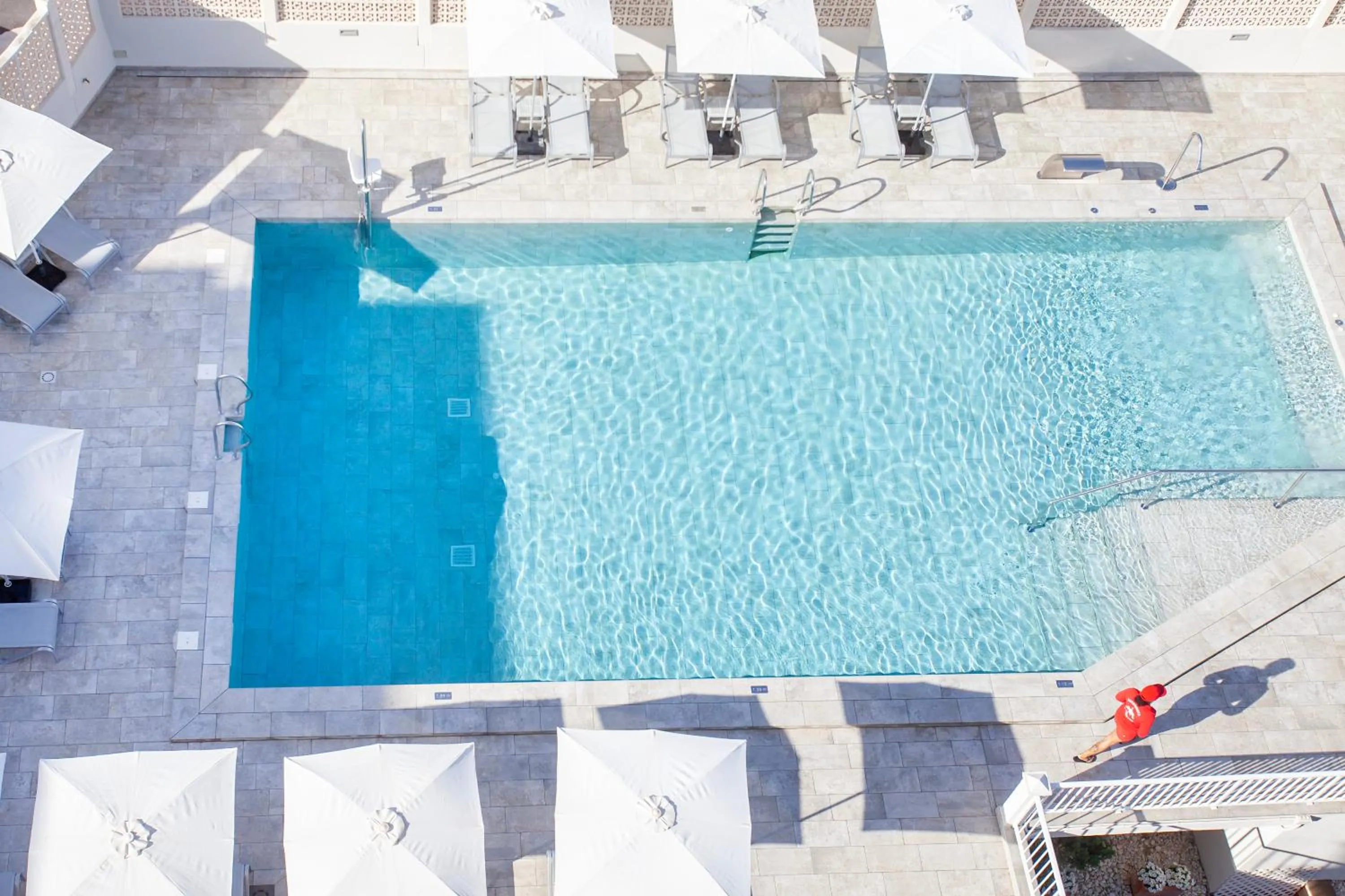 Swimming pool in BQ Apolo Hotel