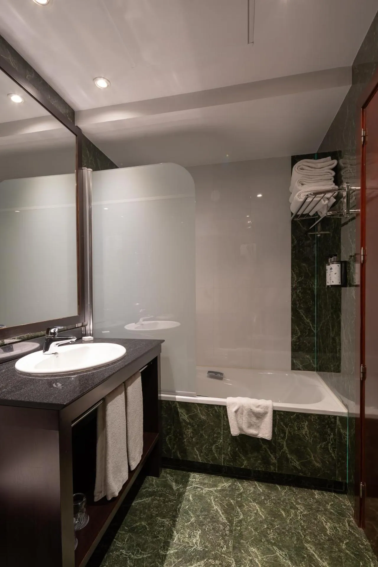 Bathroom in Hotel Attica21 Las Rozas