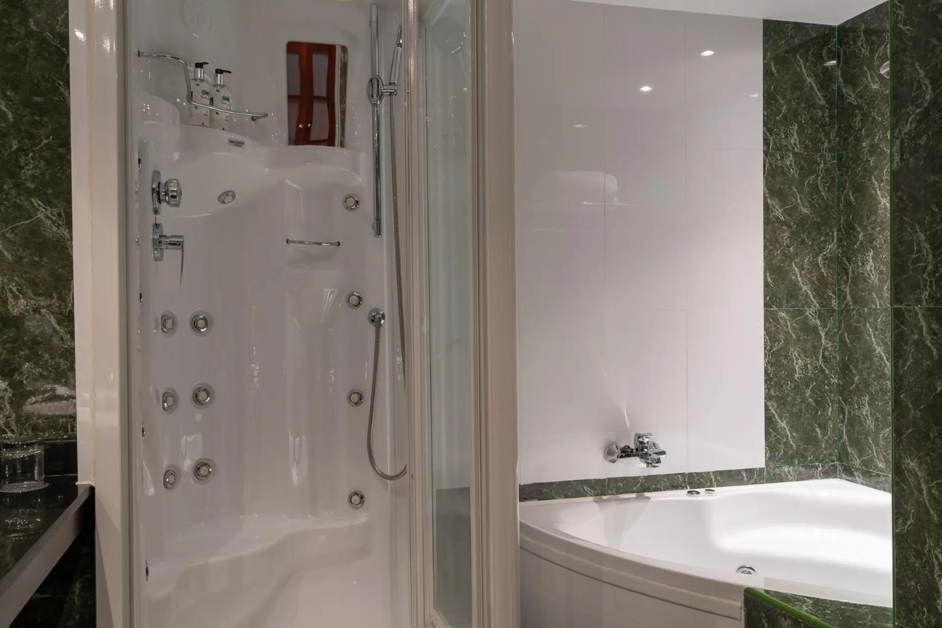 Bathroom in Hotel Attica21 Las Rozas