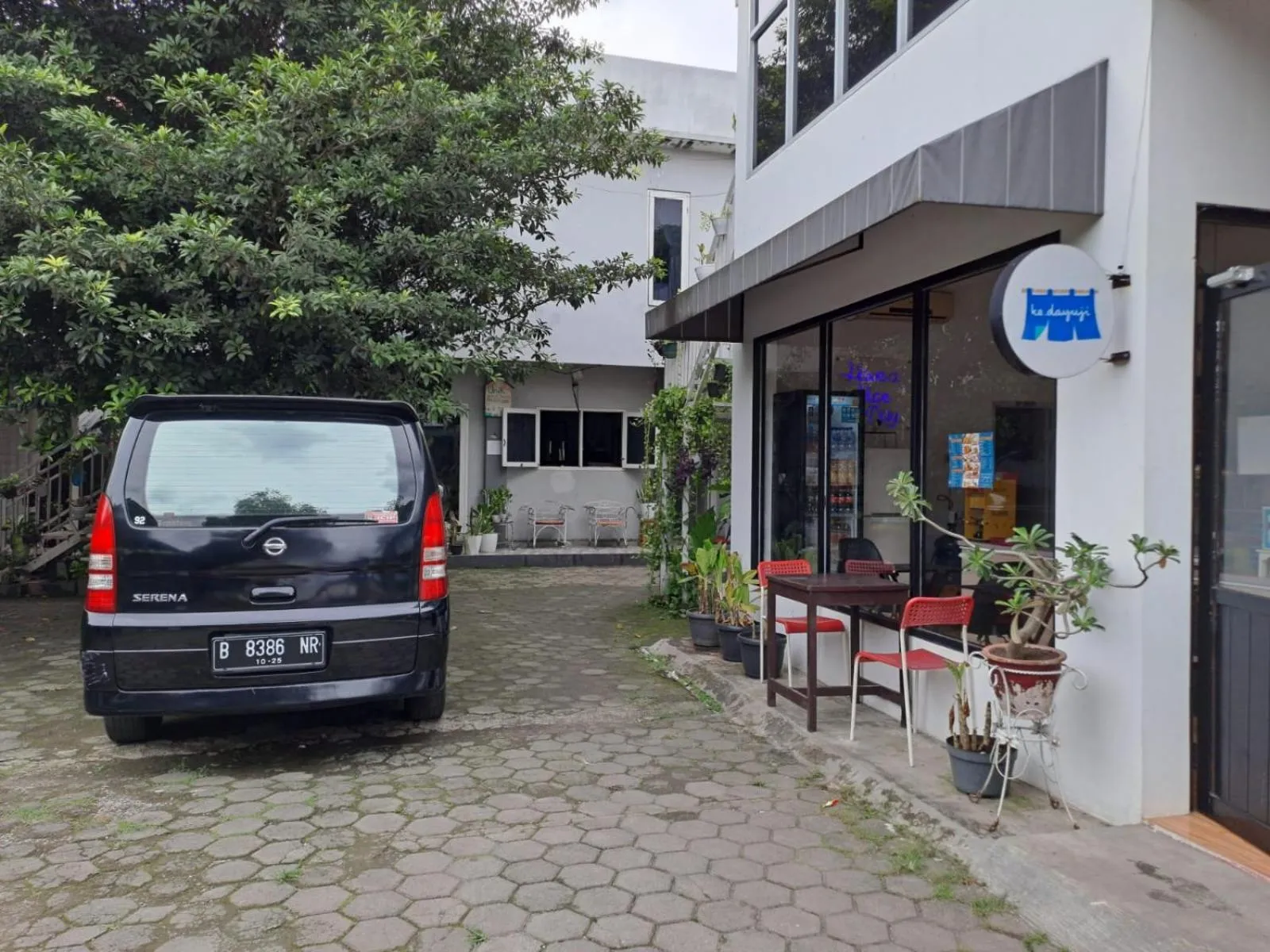 Parking in UNIK Guest House Syariah