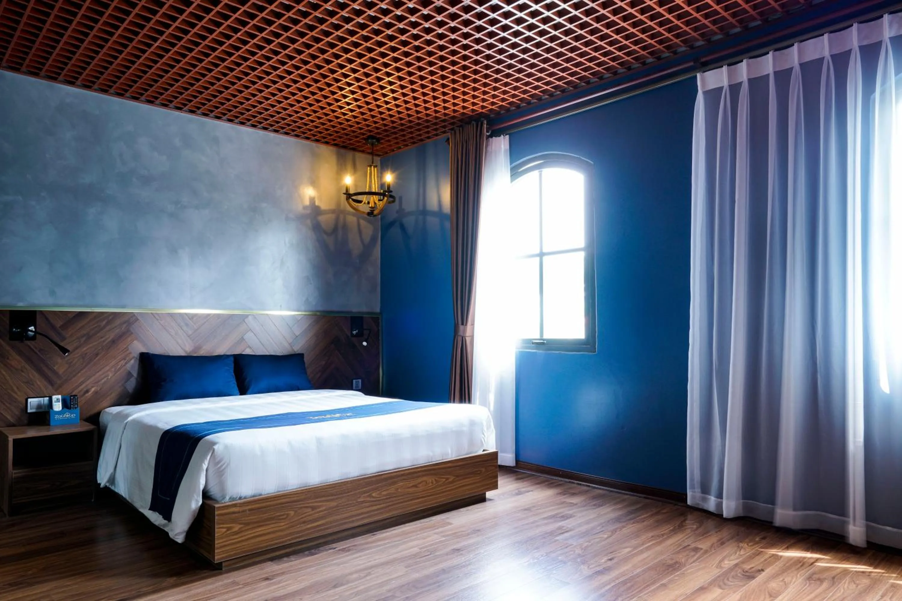 Photo of the whole room, Bed in 1925 Ha Long Hotel