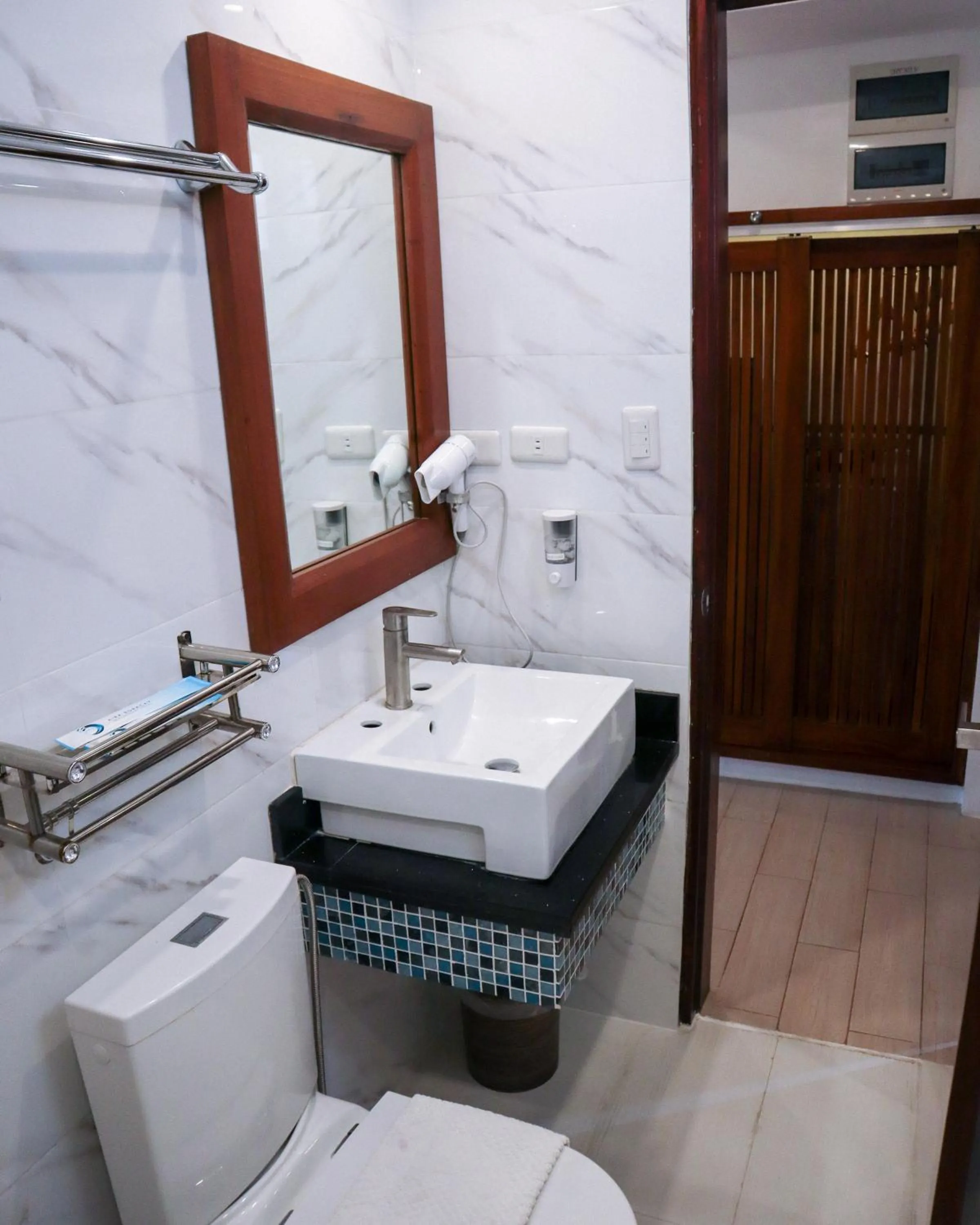 Toilet in Aira Boracay Hotel