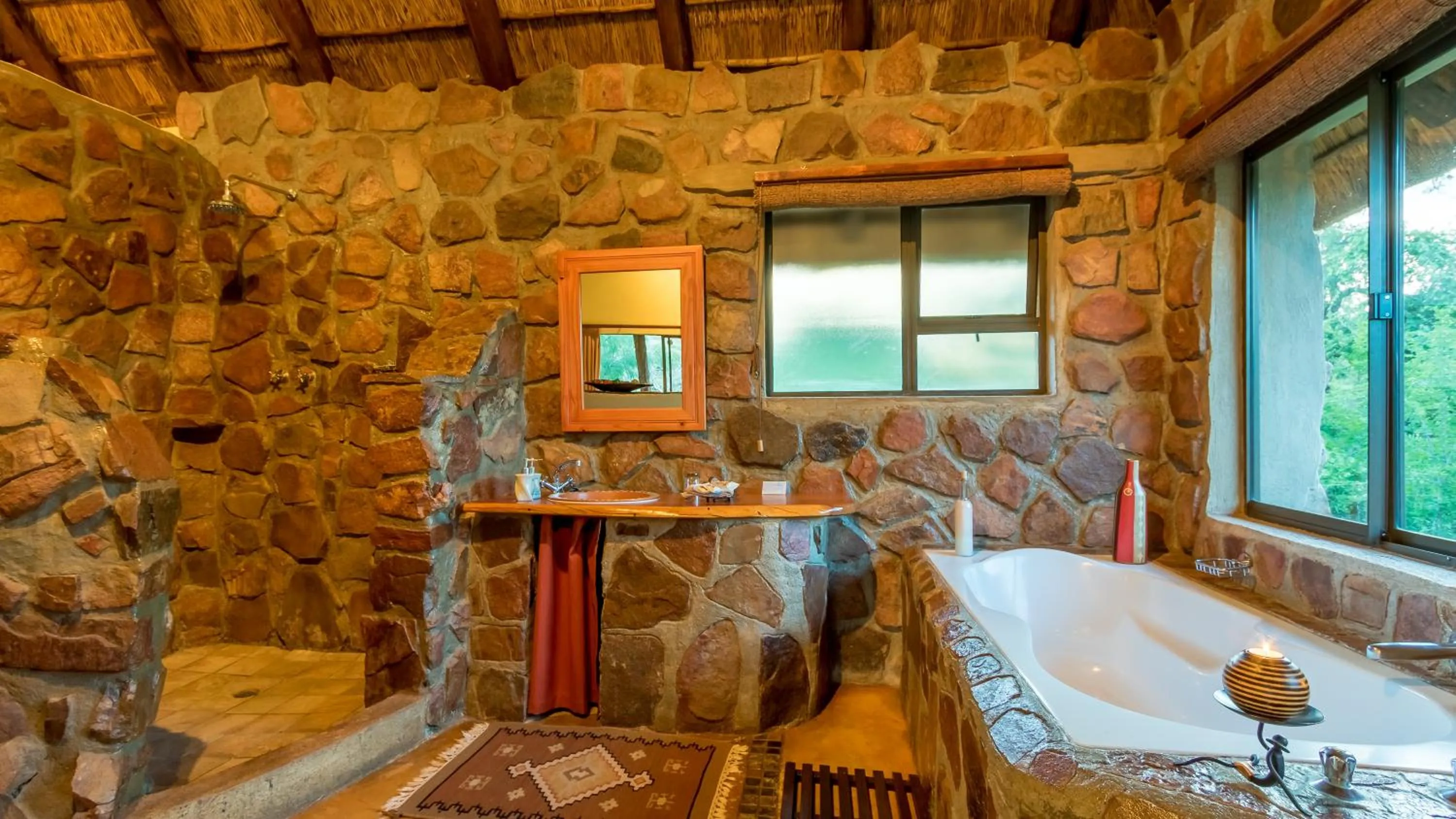 Bathroom in Iketla Lodge