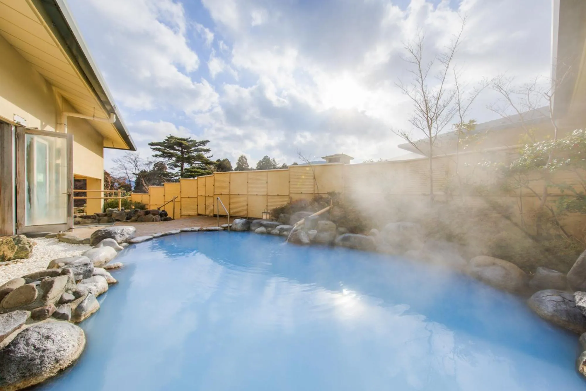 Open Air Bath in Hakone Kowakien Hotel