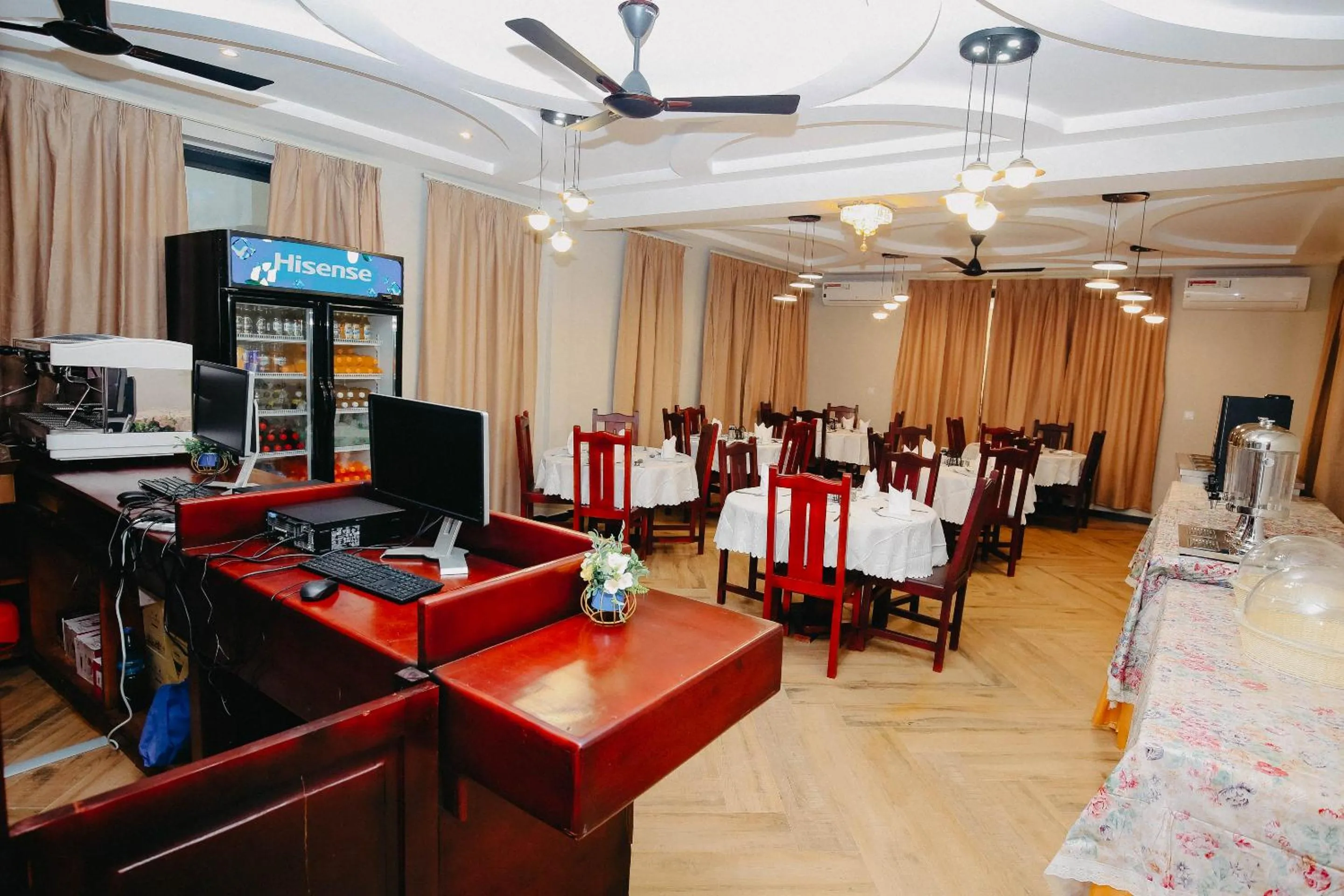 Restaurant/places to eat in Inoga Luxury Hotel