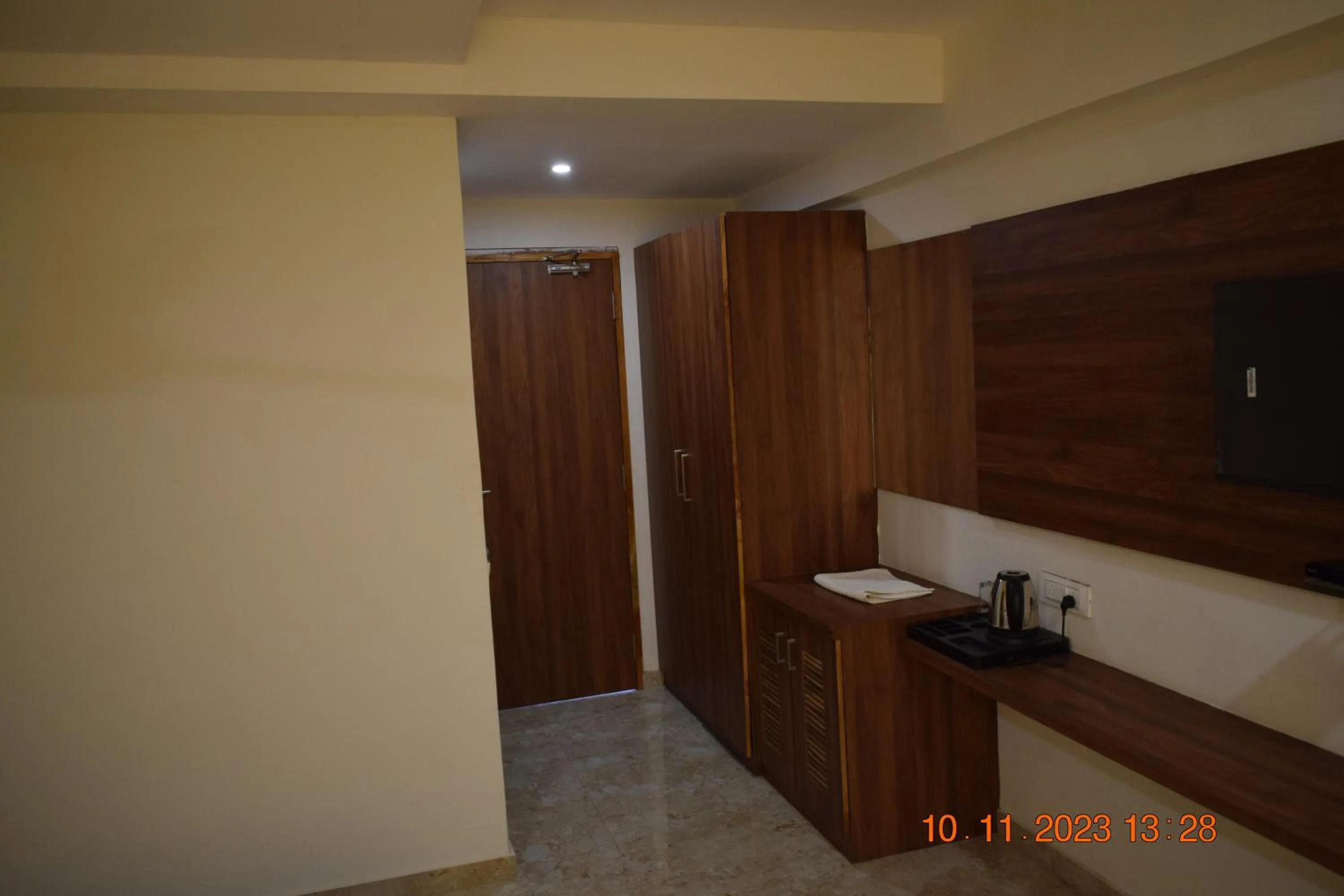 wardrobe in LEELA BIZOTEL