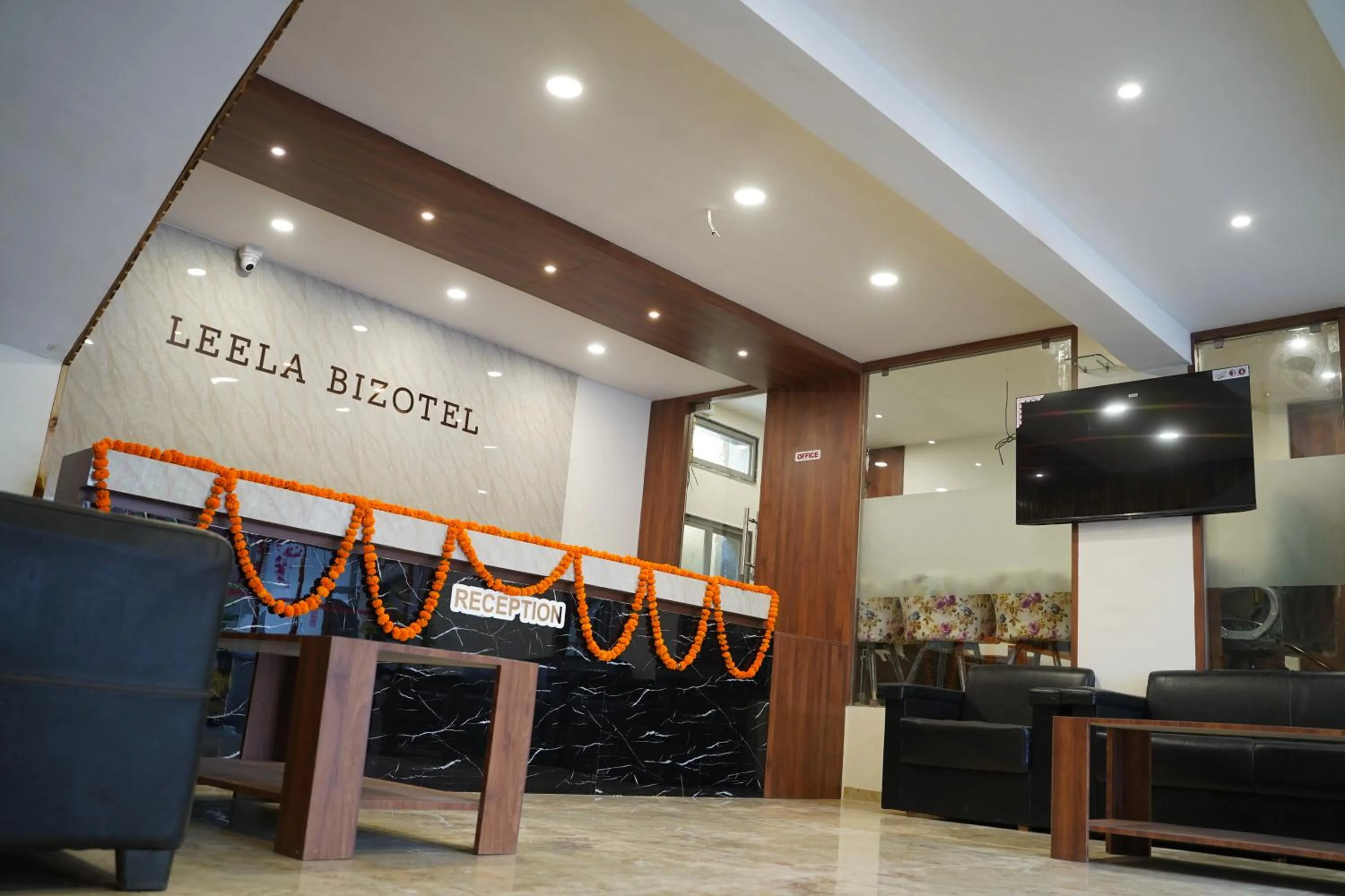 Lobby or reception in LEELA BIZOTEL