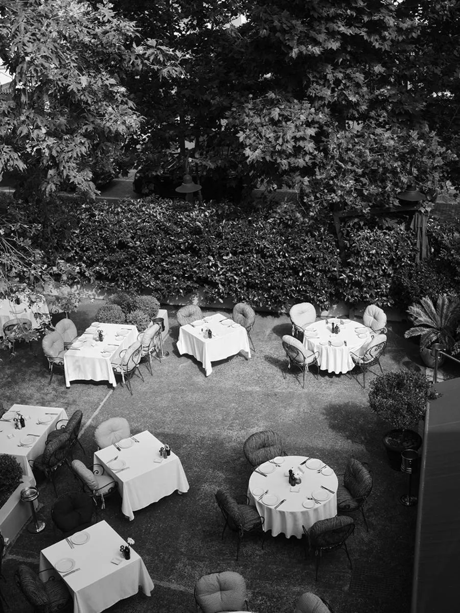 Restaurant/places to eat in The Twentyone