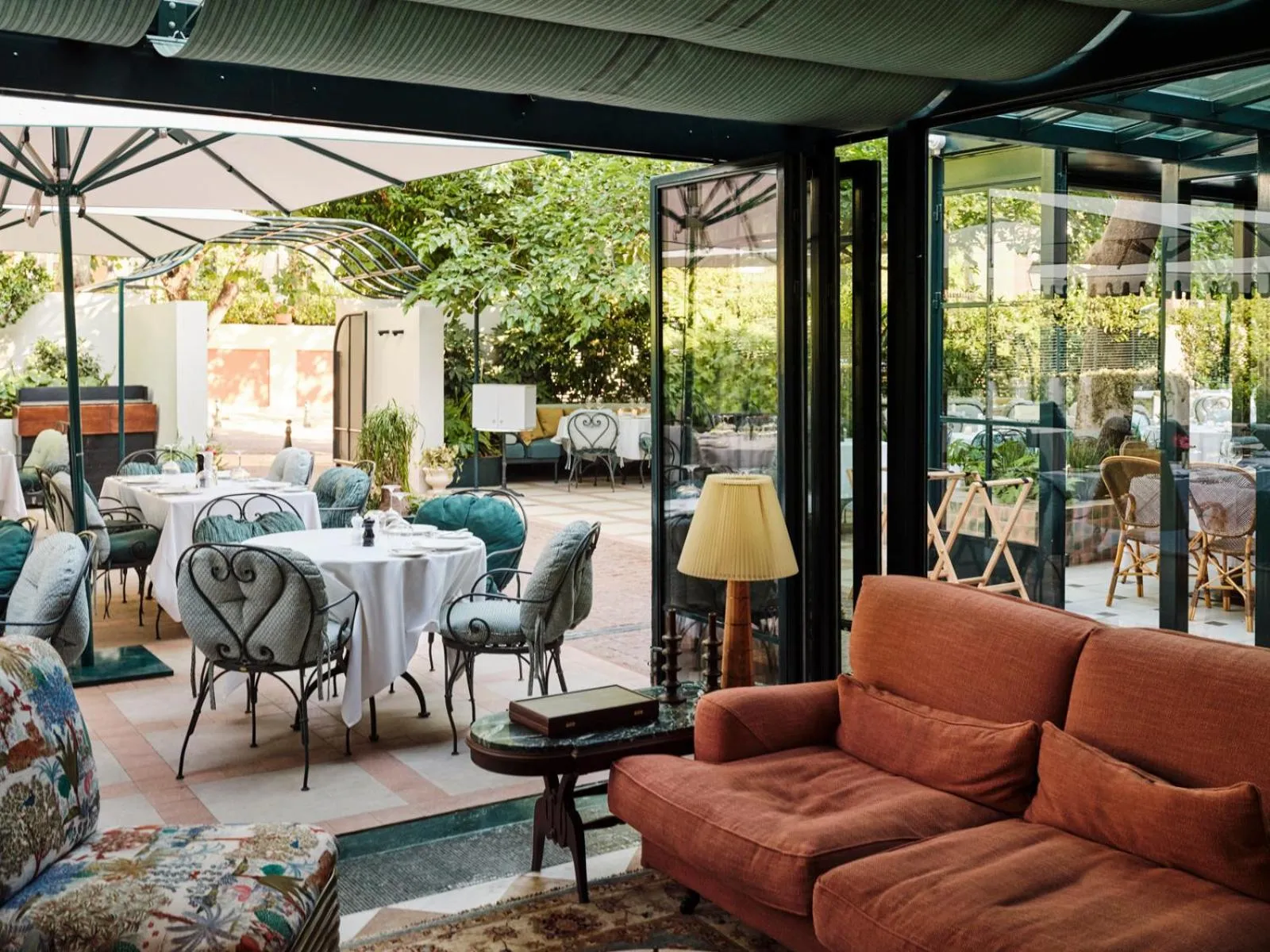 Restaurant/places to eat in The Twentyone