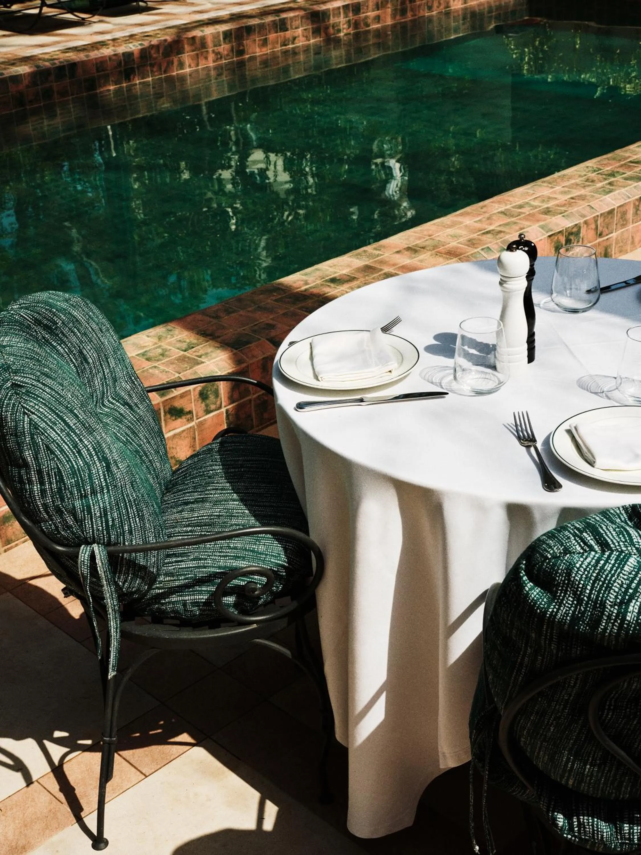 Restaurant/places to eat in The Twentyone