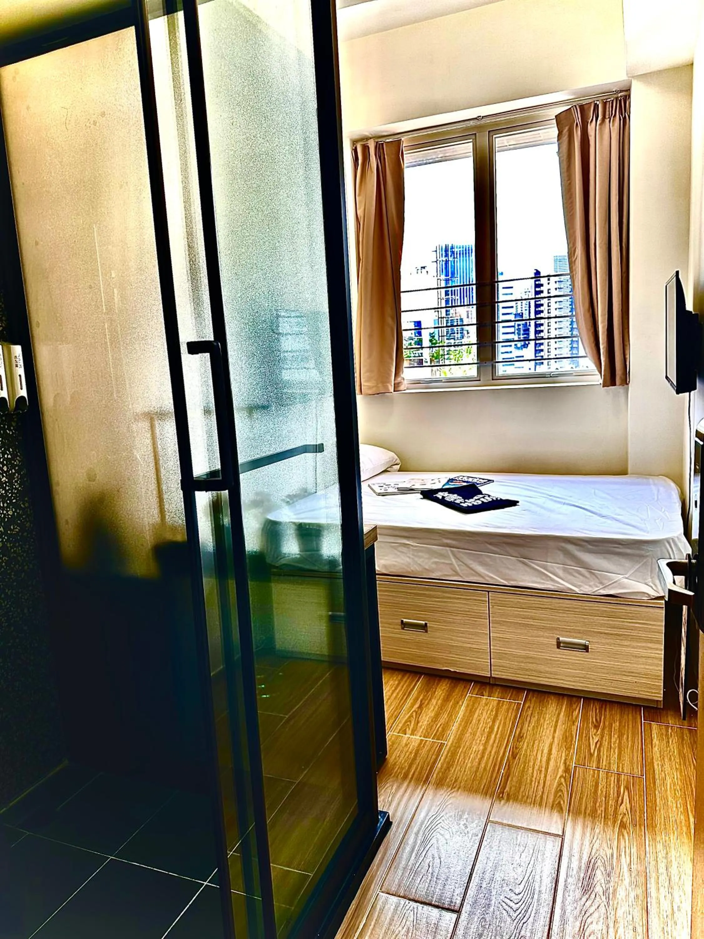 Bedroom, Bed in 木居 Woody House