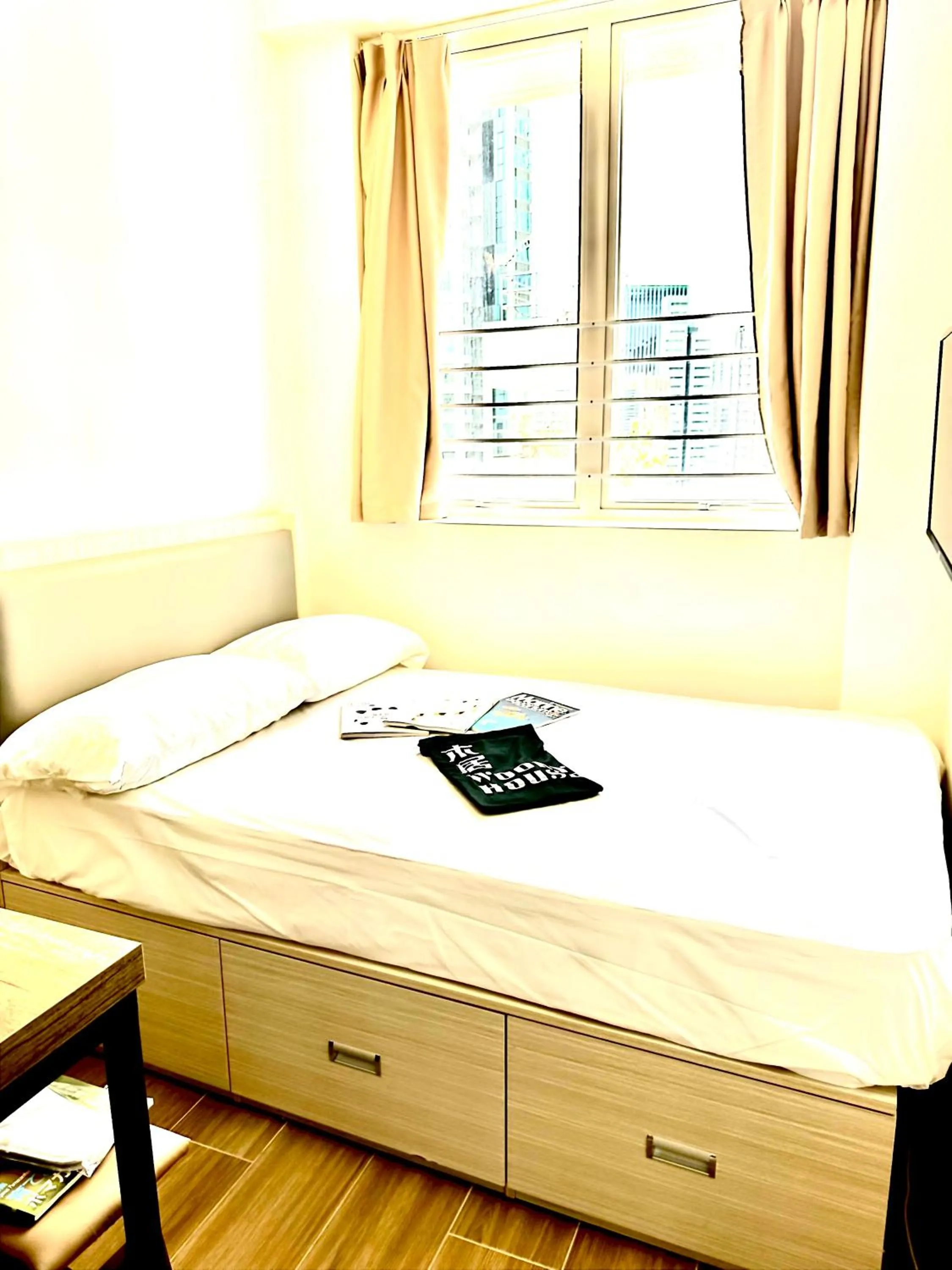 Bed in 木居 Woody House