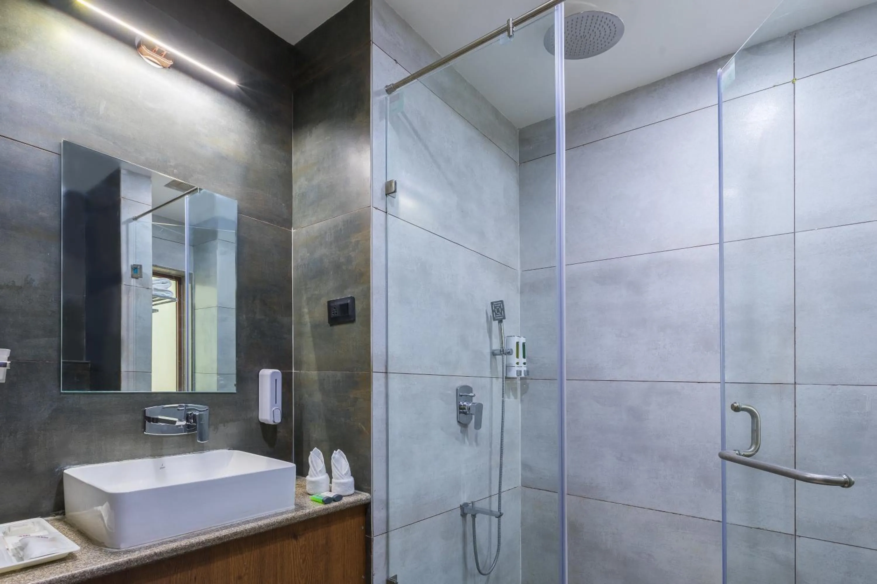 Bathroom in Sterling Padam Pench