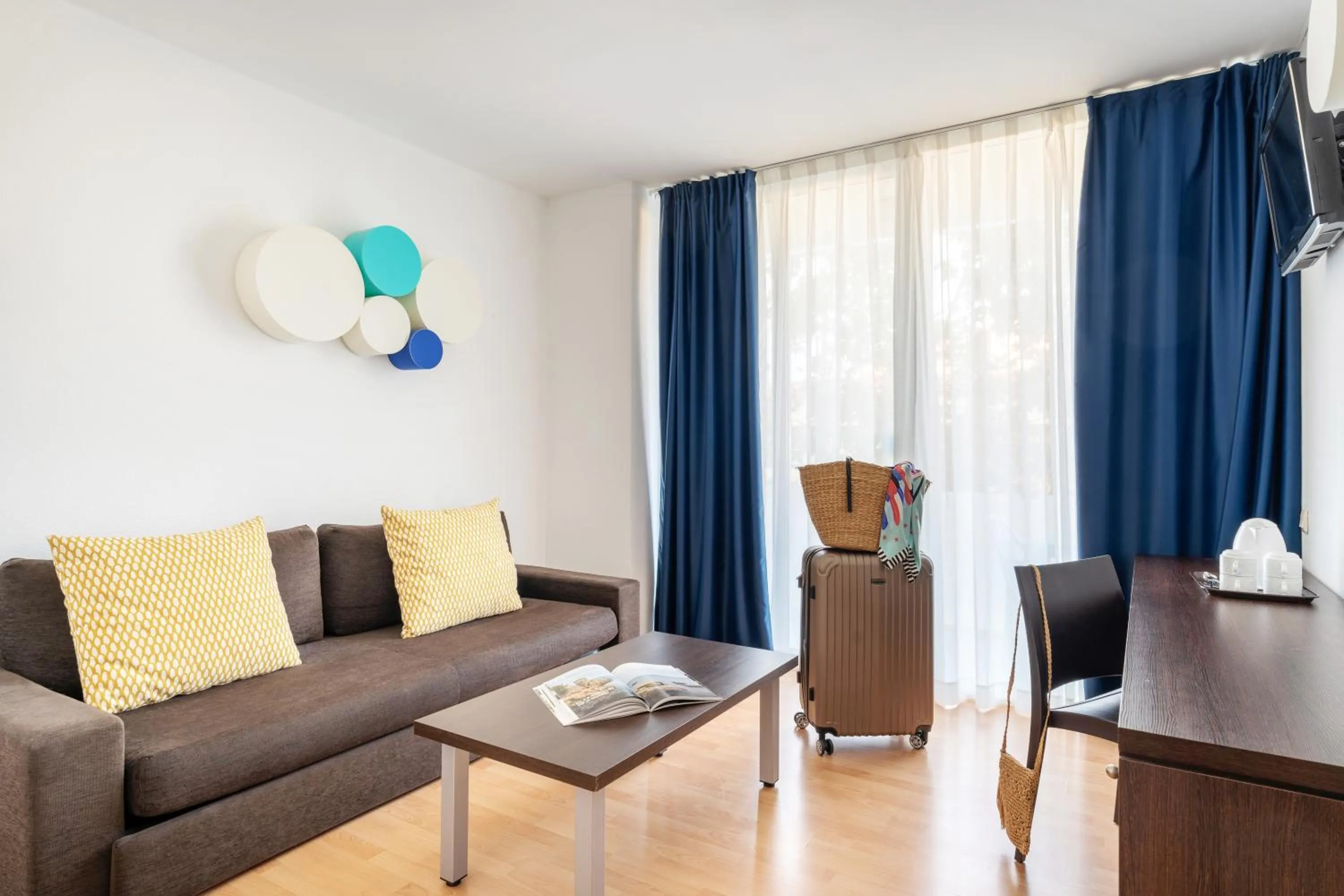 Seating area in Aparthotel Ona Palamós
