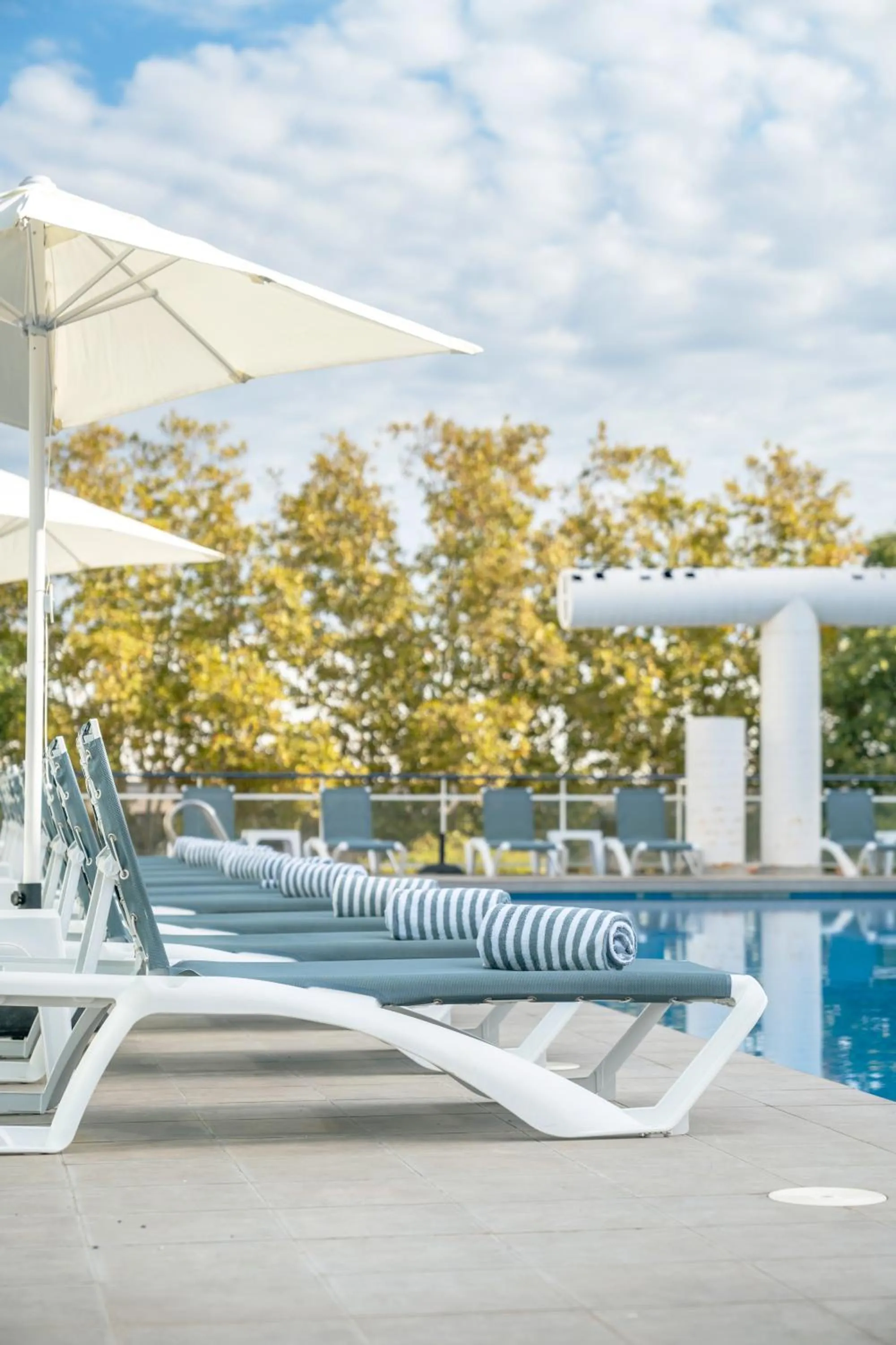 Swimming pool in Aparthotel Ona Palamós