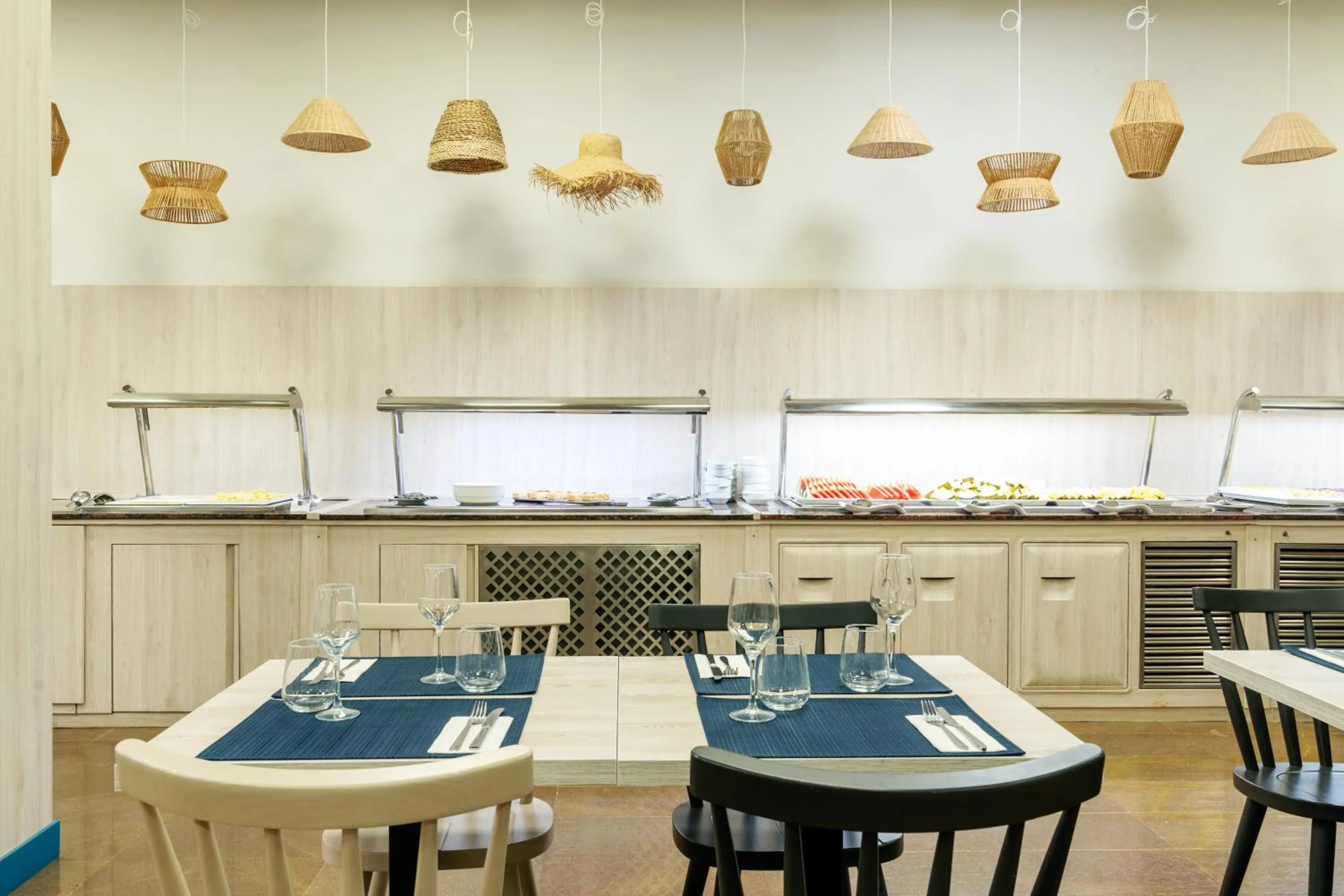 Dining area in Aparthotel Ona Palamós