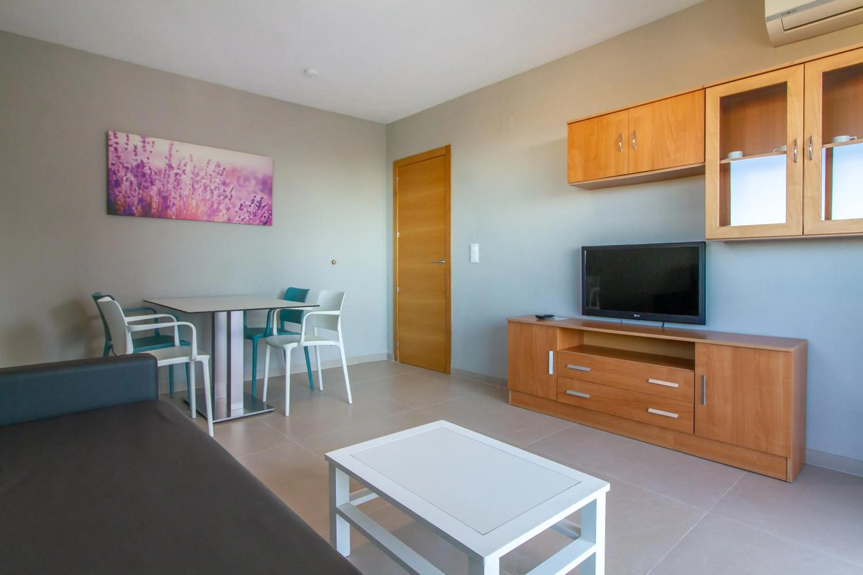 Living room in Apartamentos Michel Angelo Benidorm