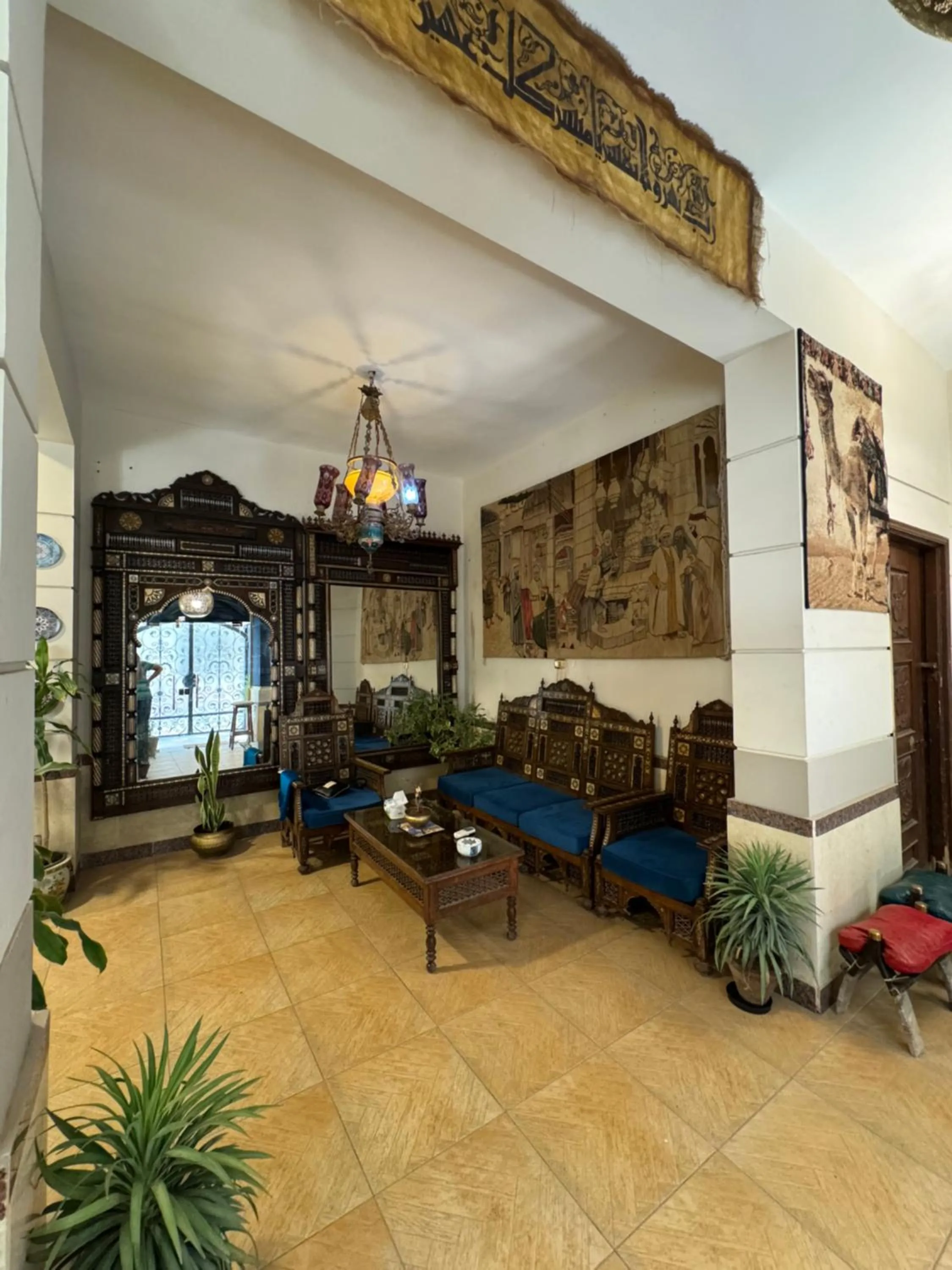 Seating area in Osiris pyramids view inn