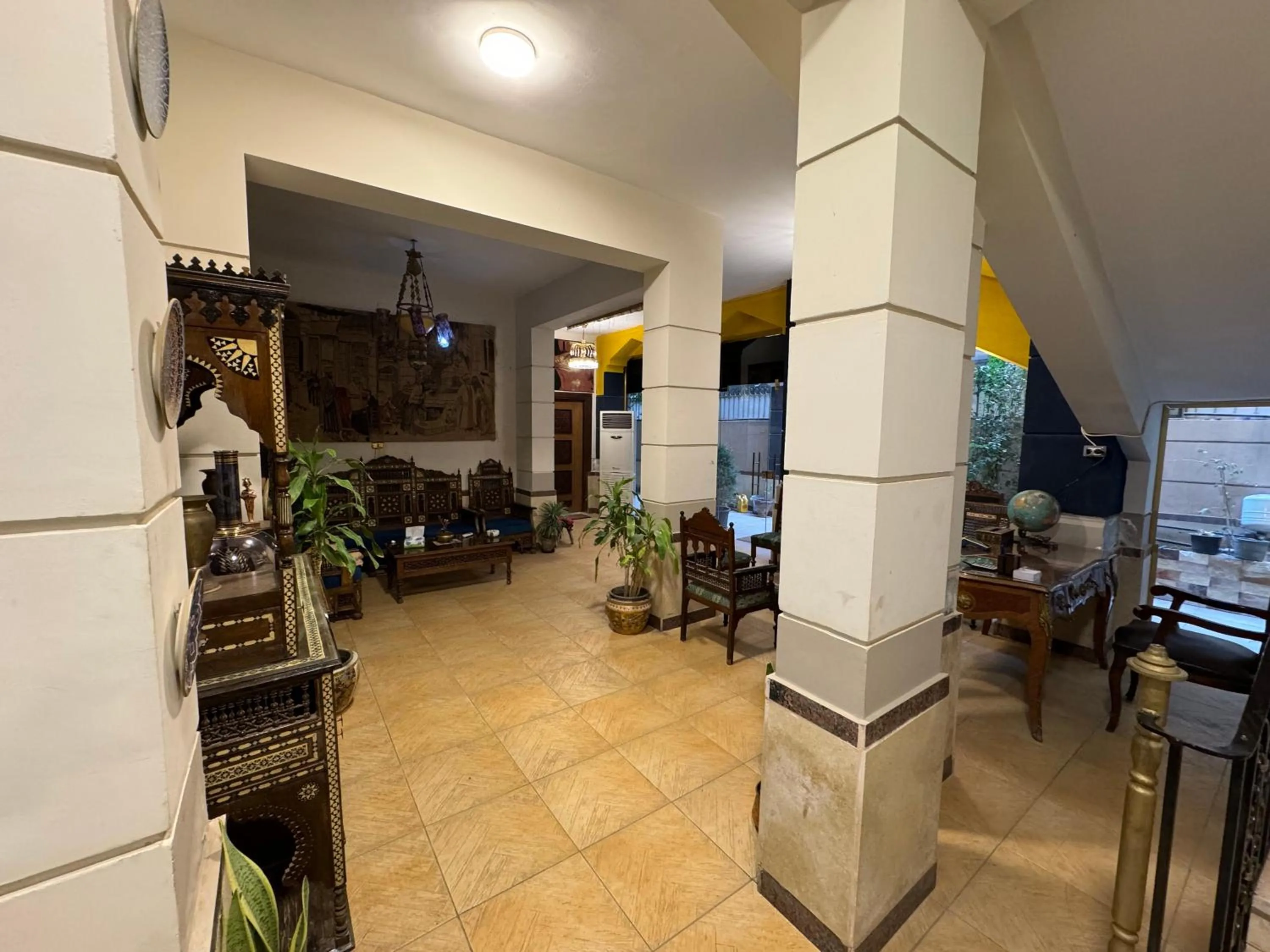 Seating area in Osiris pyramids view inn